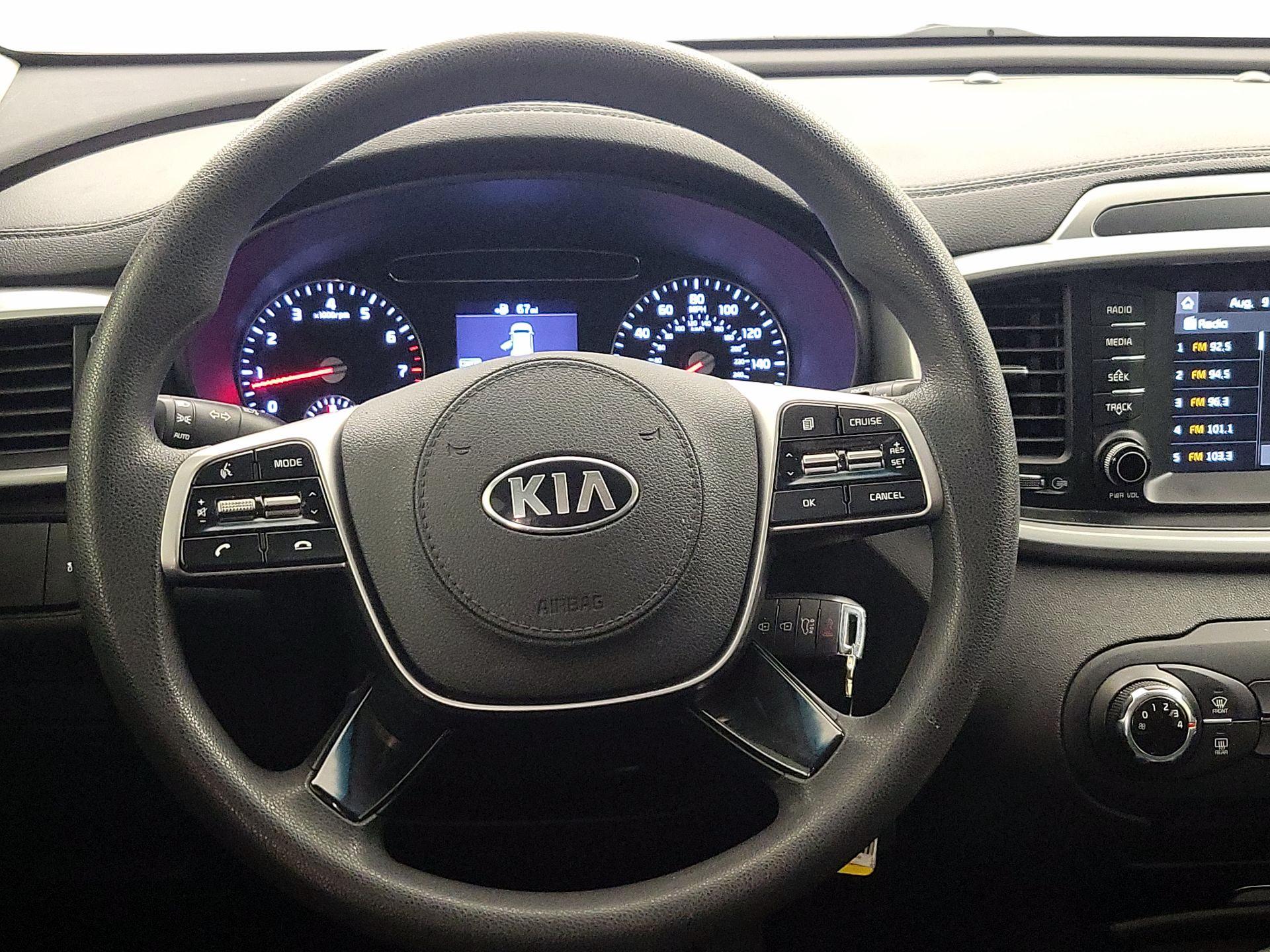 Thumbnail: 2020 Kia Sorento - 10