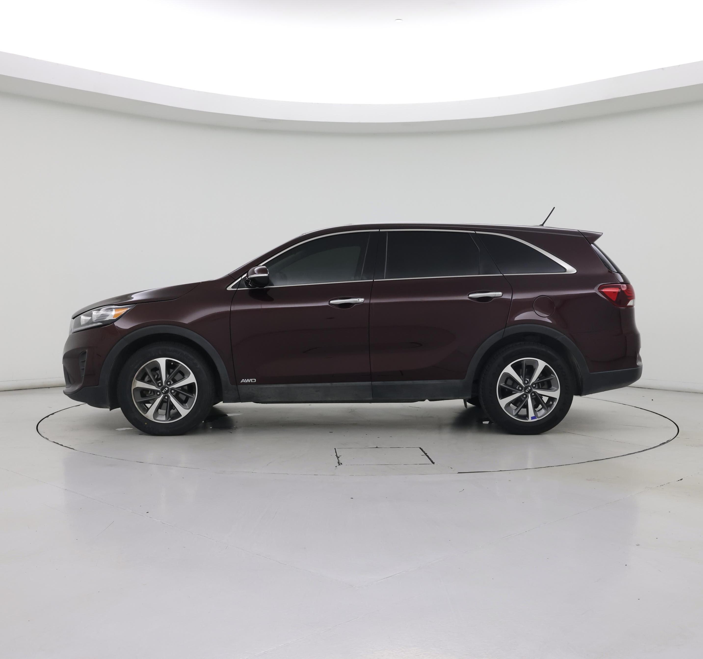 Thumbnail: 2020 Kia Sorento - 3