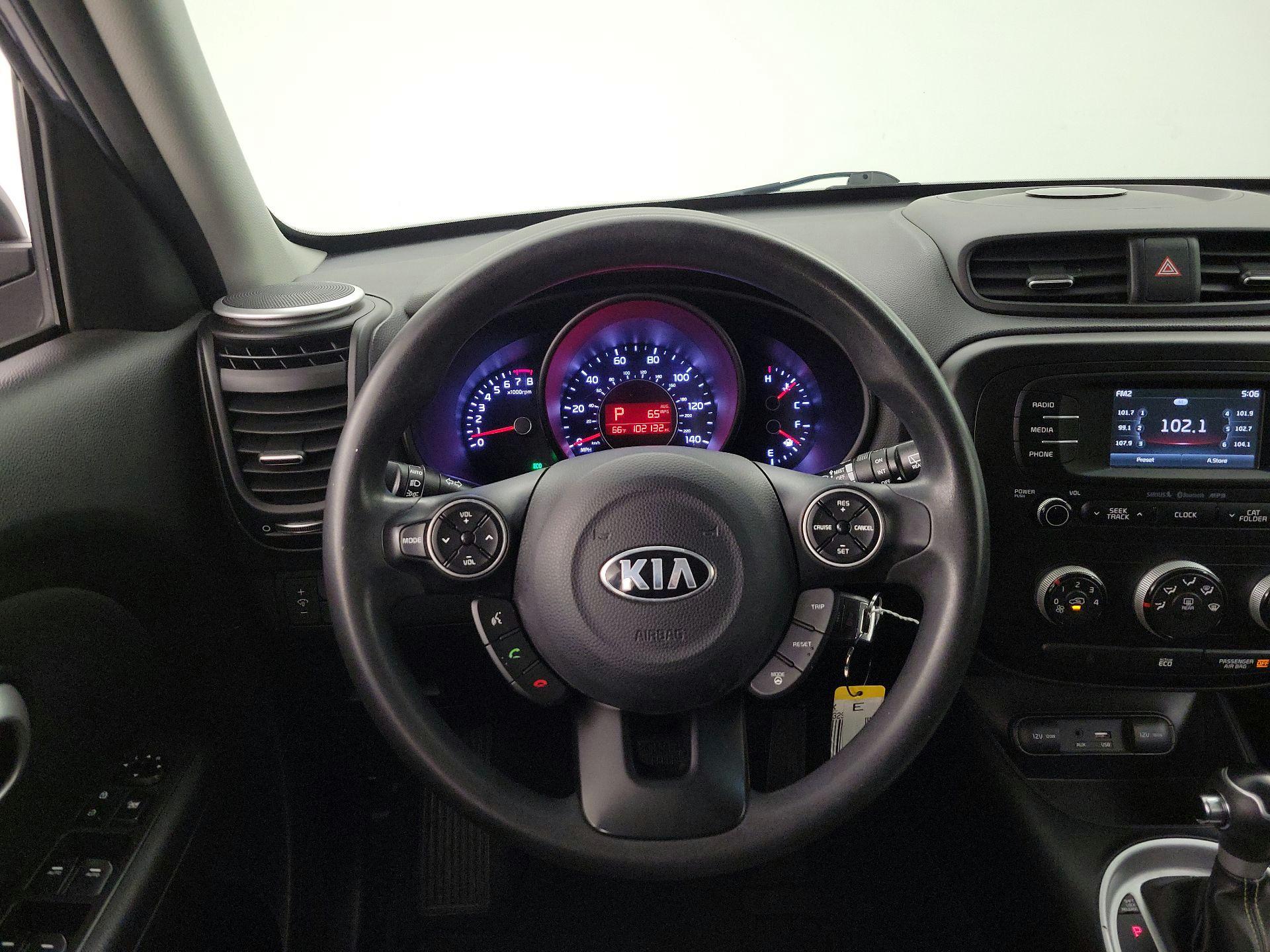 Thumbnail: 2016 Kia Soul - 10