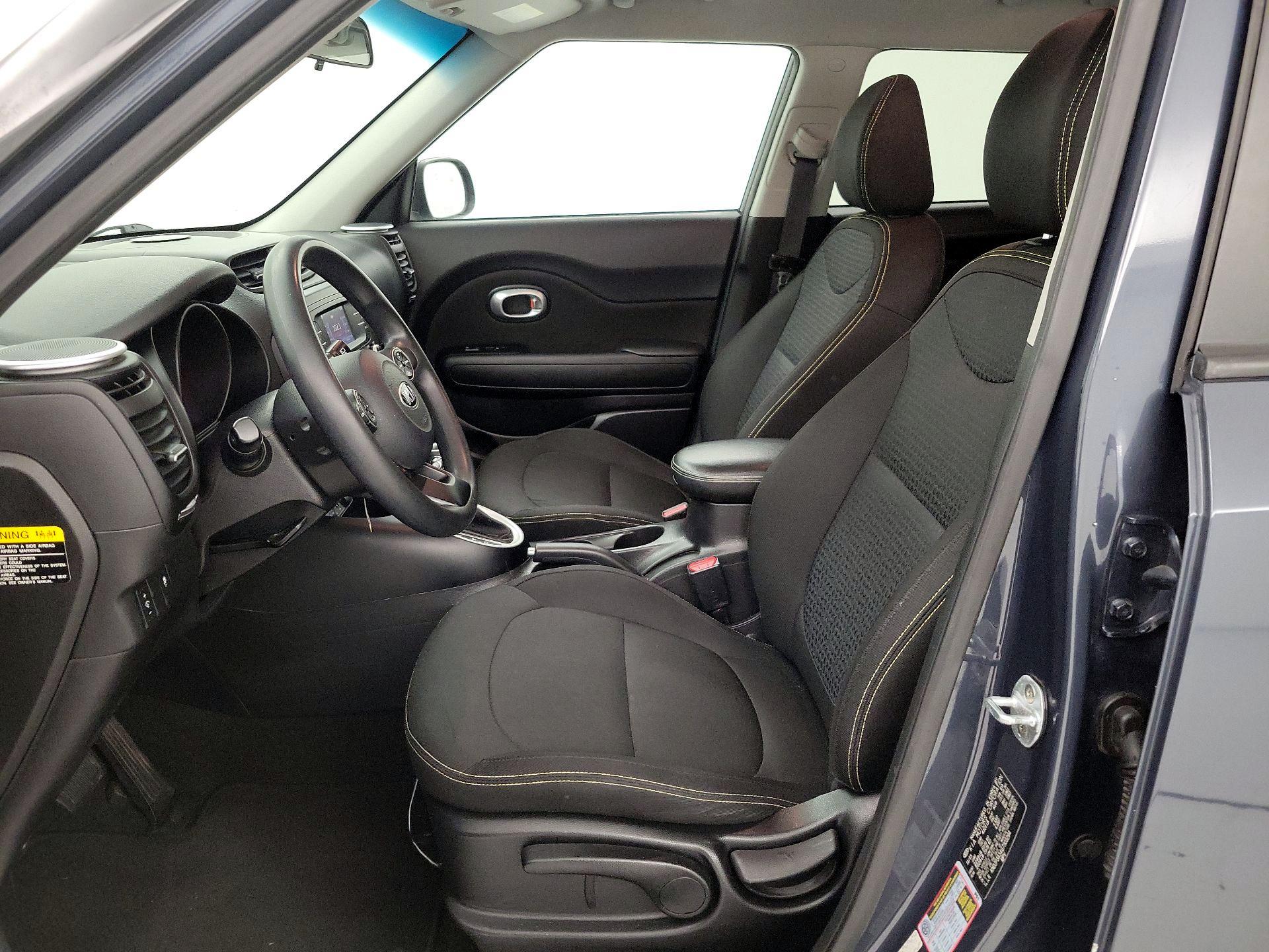 Thumbnail: 2016 Kia Soul - 11