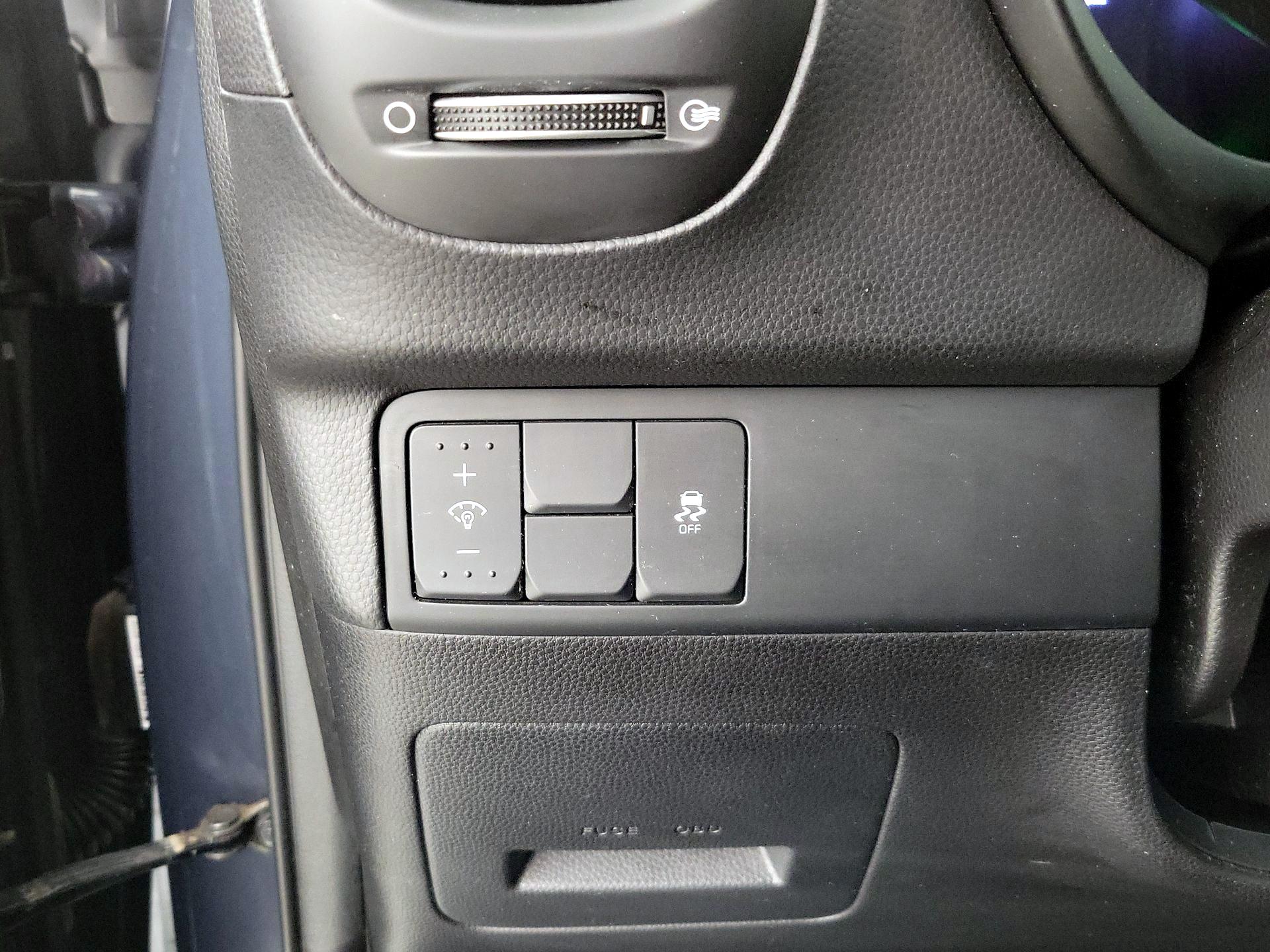 Thumbnail: 2016 Kia Soul - 13