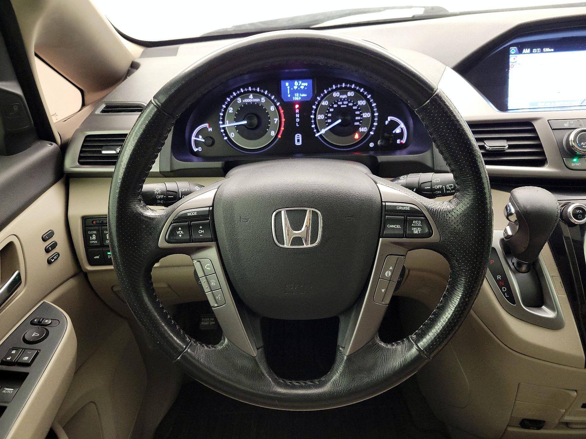 Thumbnail: 2015 Honda Odyssey - 10