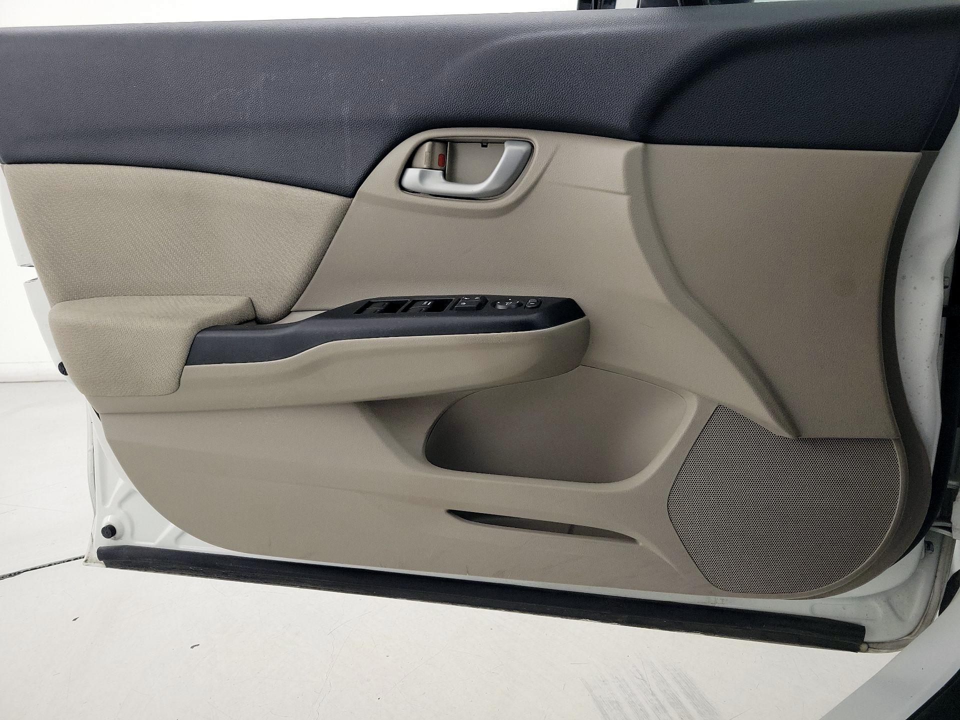 Thumbnail: 2013 Honda Civic - 12