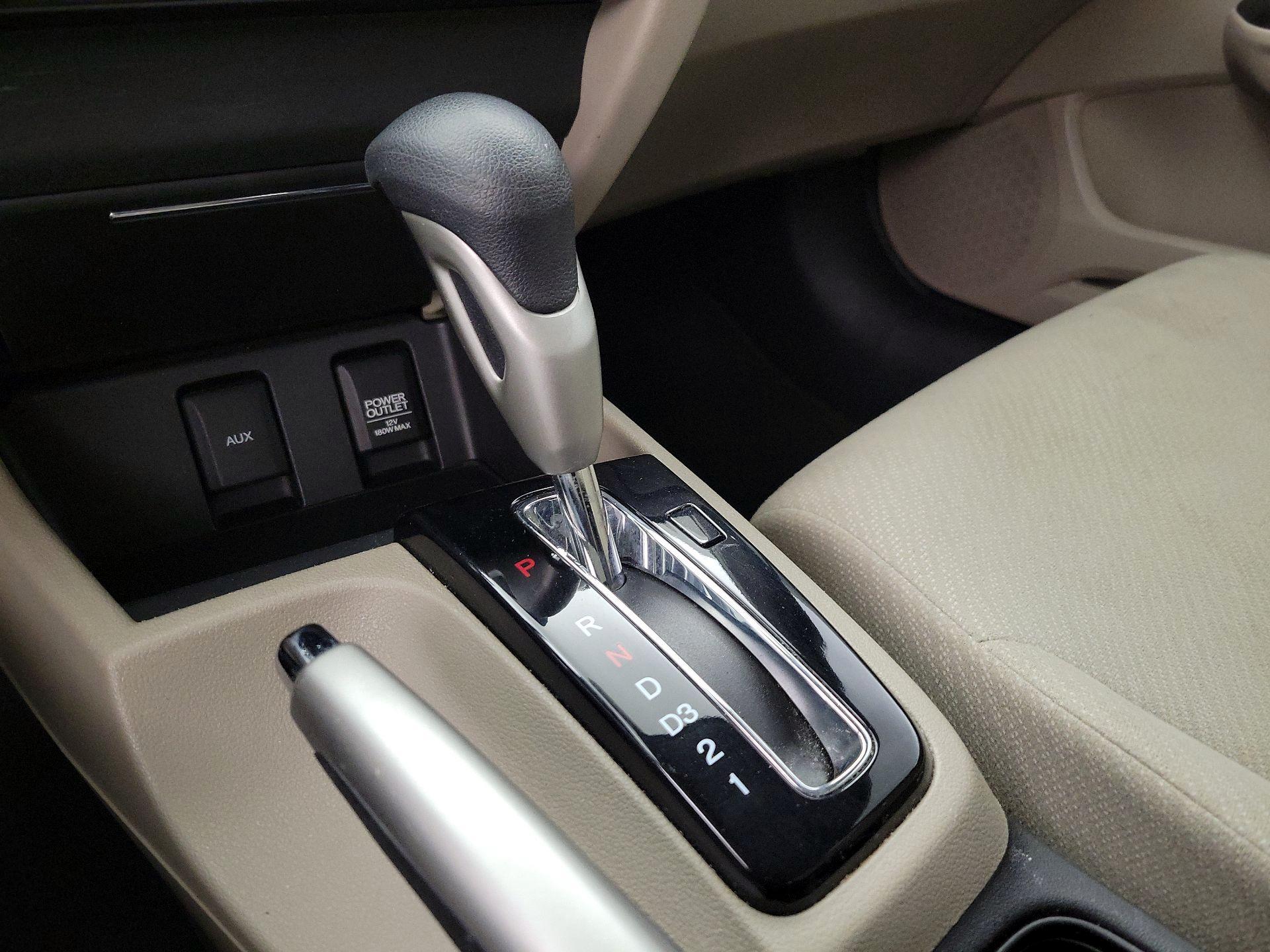 Thumbnail: 2013 Honda Civic - 17