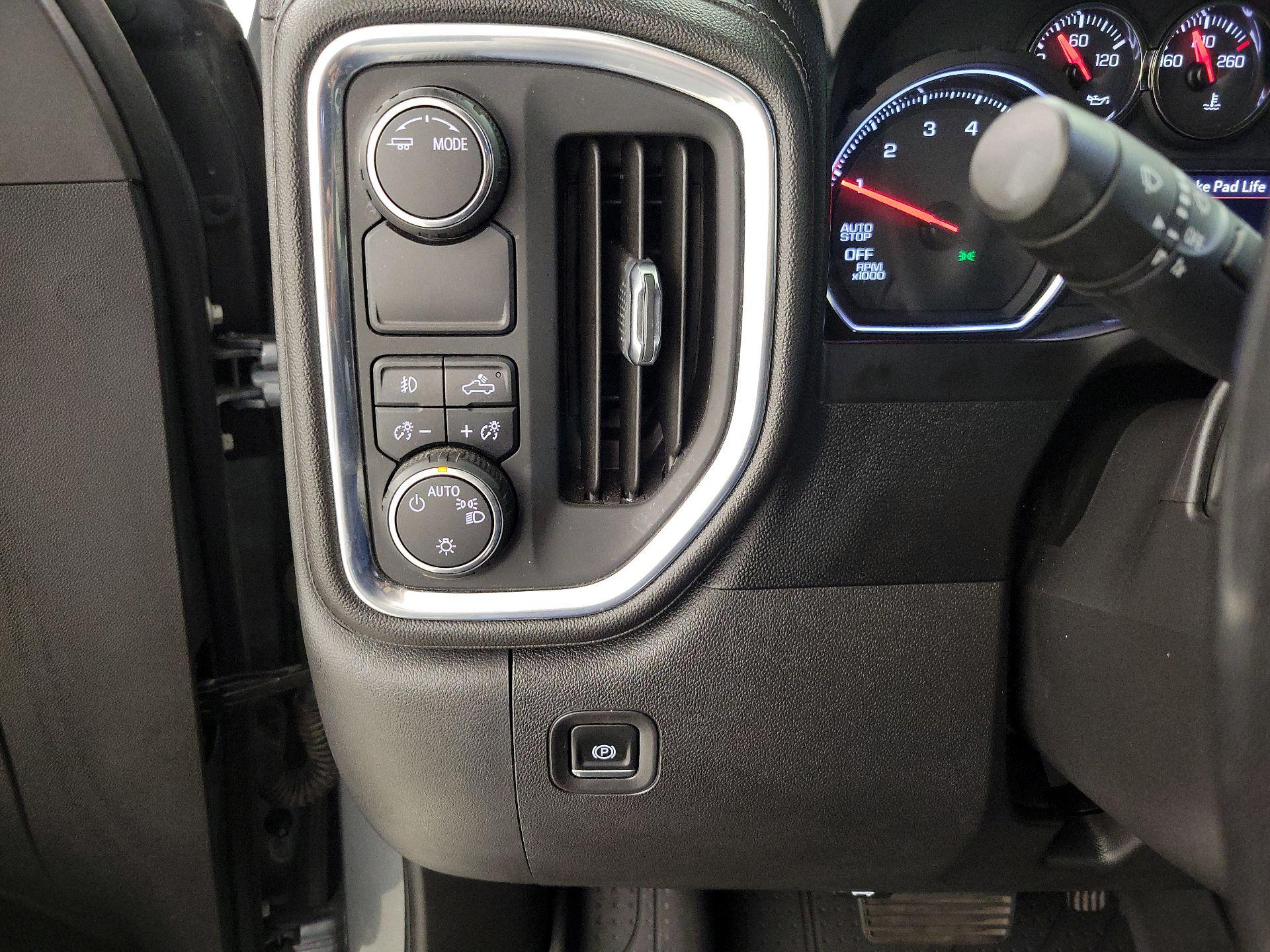 Thumbnail: 2020 Chevrolet Silverado 1500 - 13