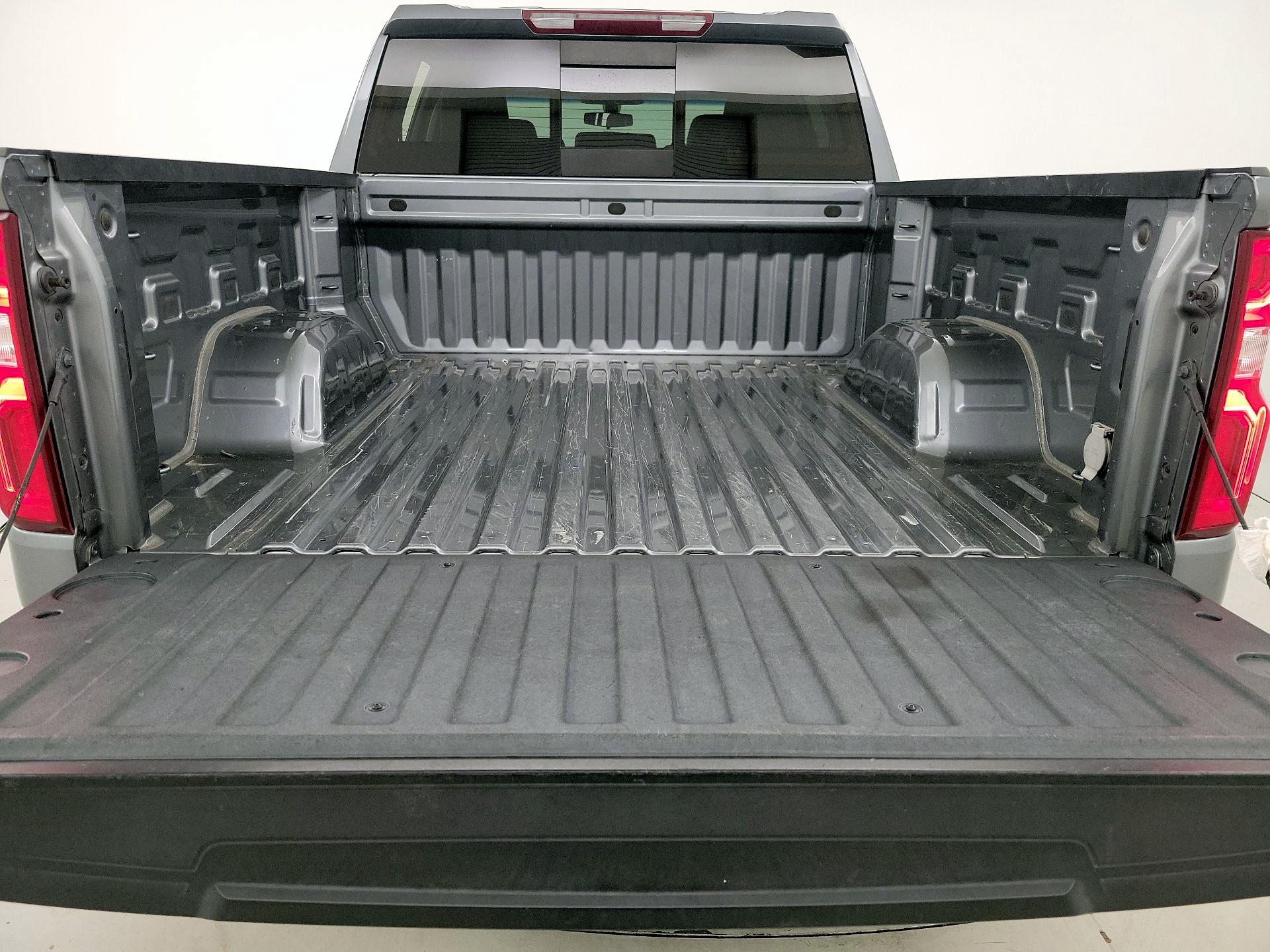 Thumbnail: 2020 Chevrolet Silverado 1500 - 20