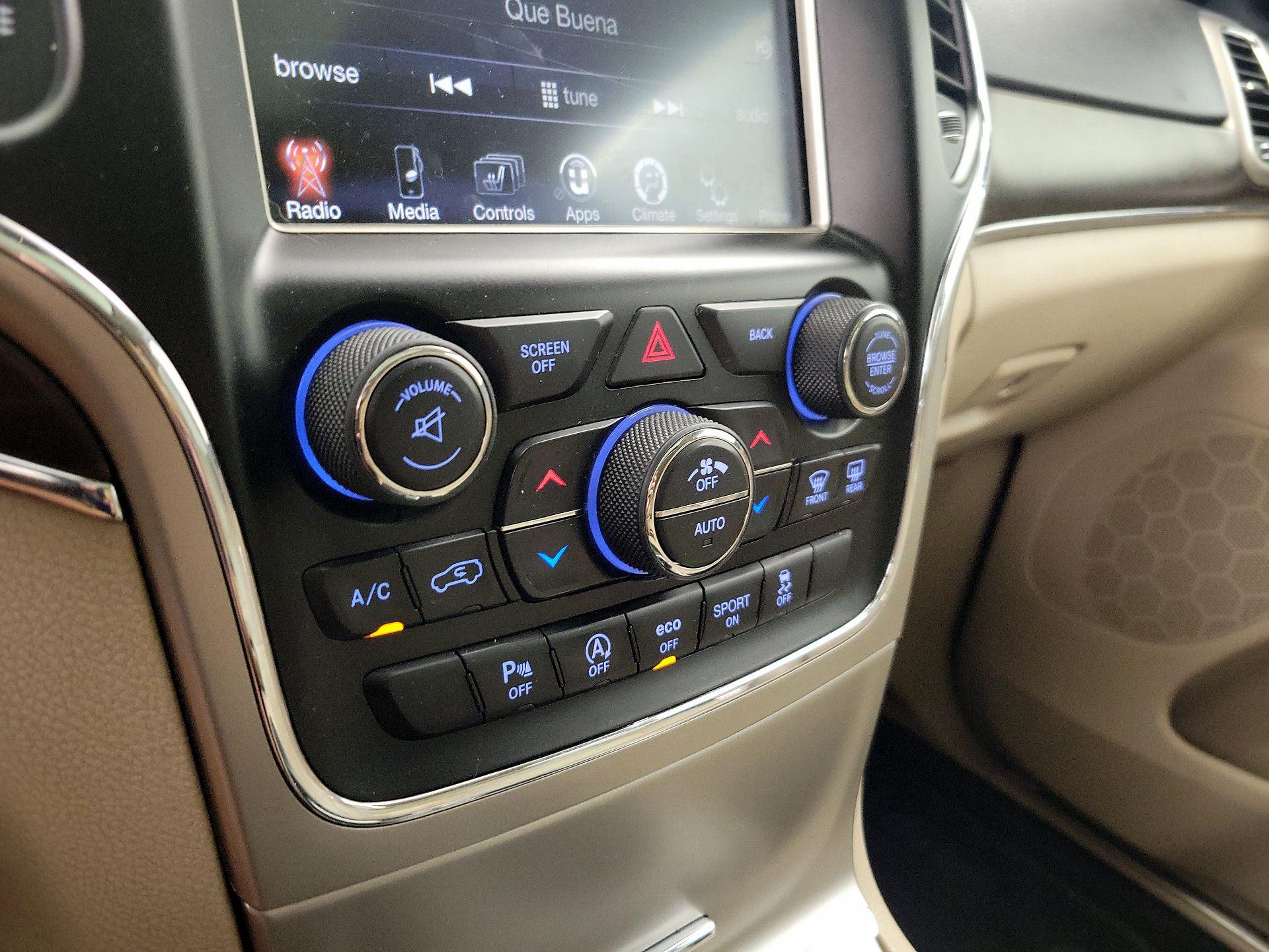 Thumbnail: 2017 Jeep Grand Cherokee - 16