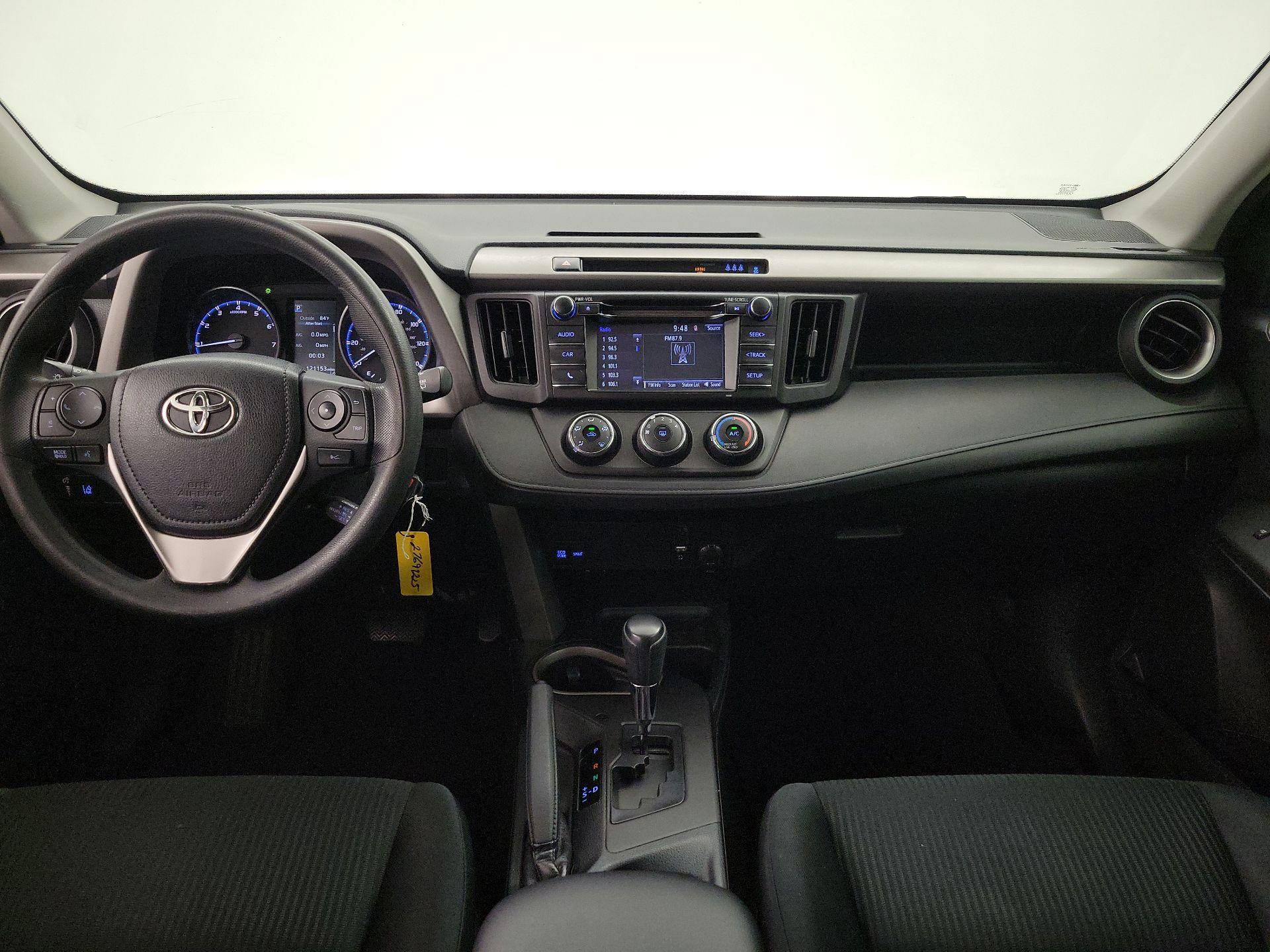 Thumbnail: 2017 Toyota RAV4 - 9