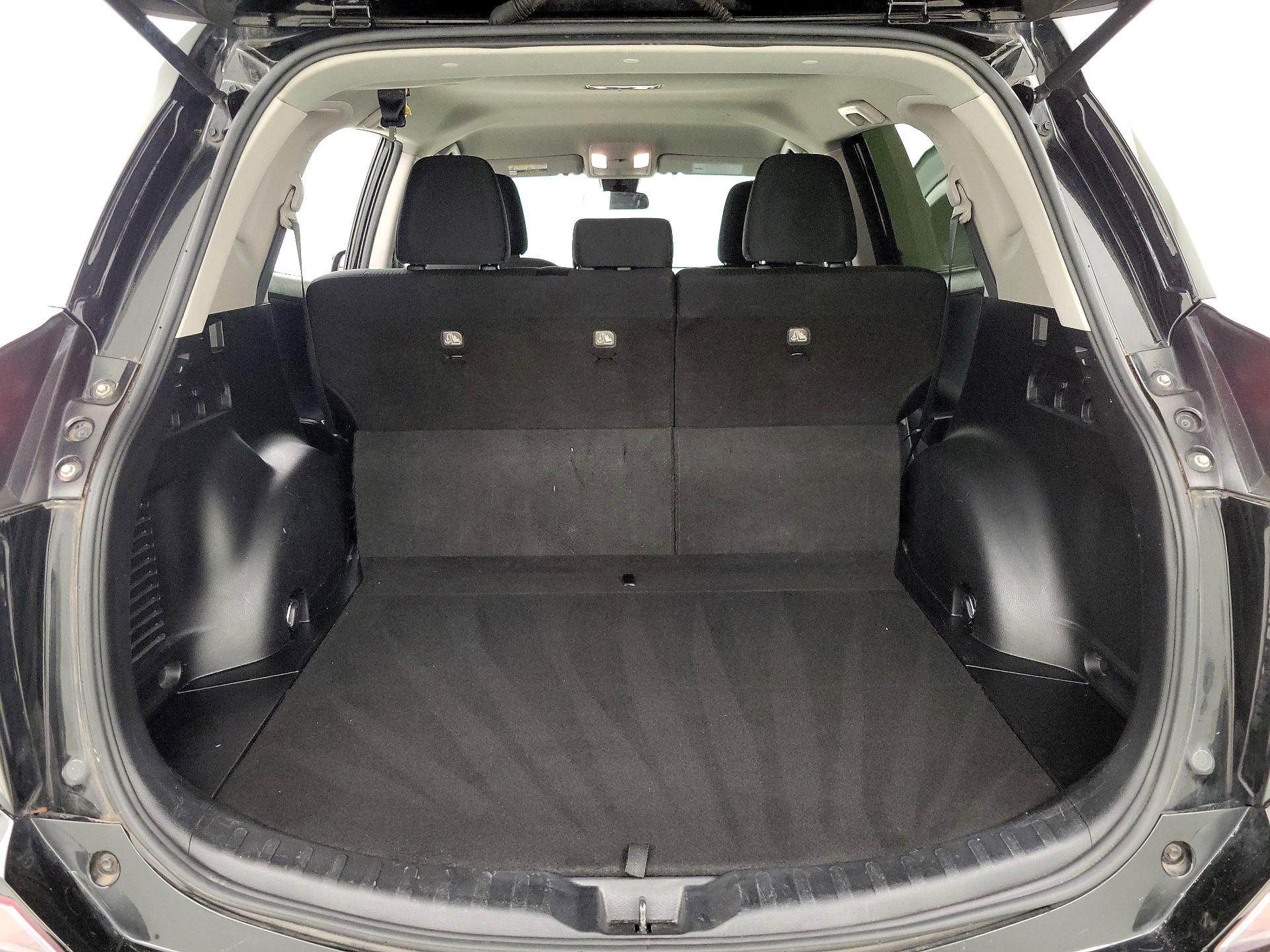 Thumbnail: 2017 Toyota RAV4 - 19