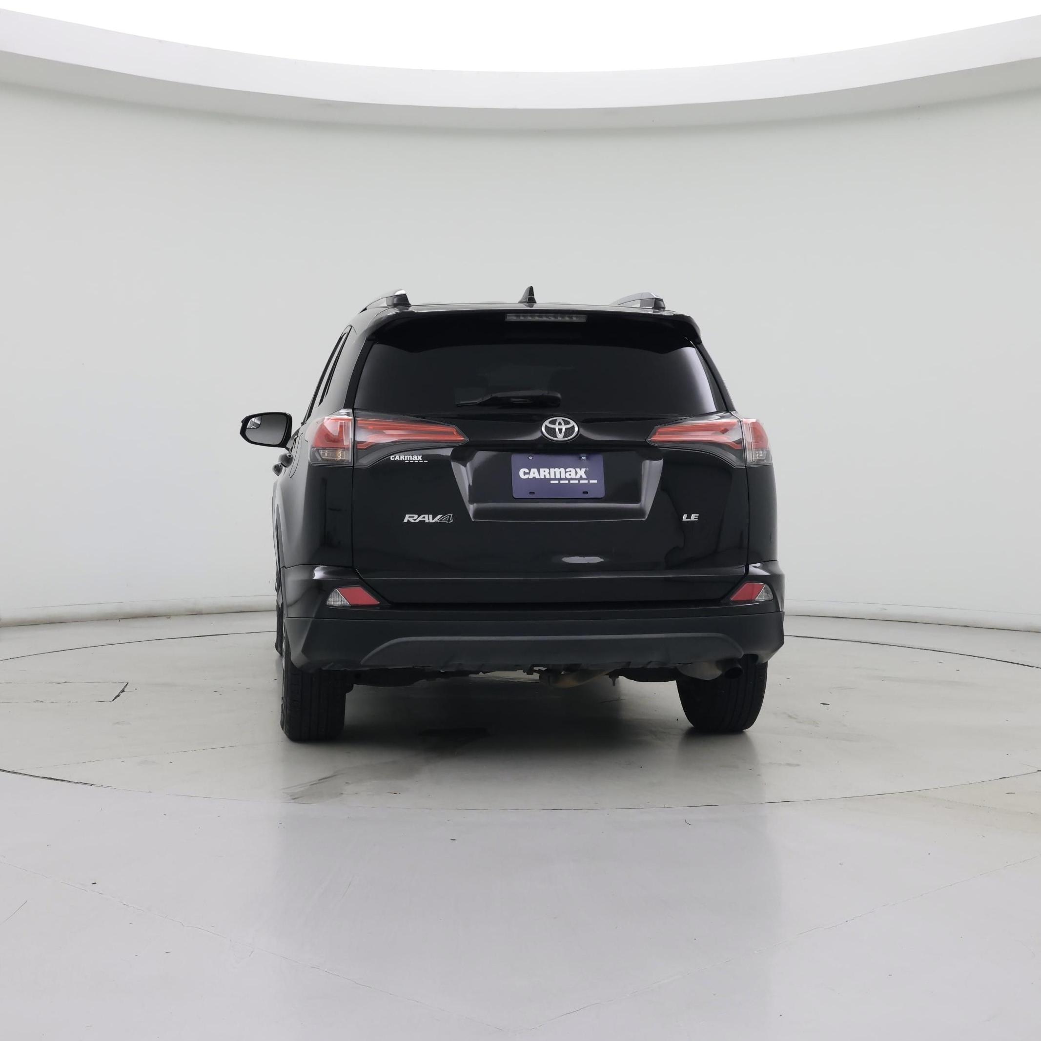 Thumbnail: 2017 Toyota RAV4 - 6