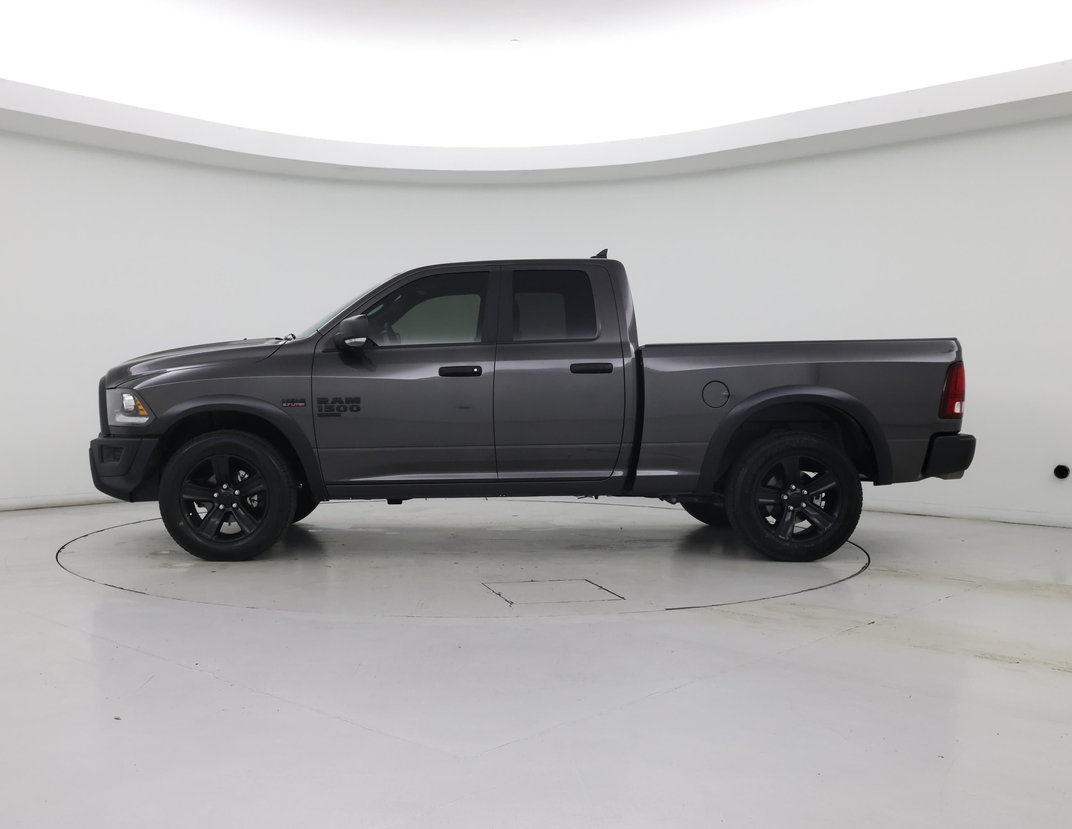 Thumbnail: 2022 RAM 1500 Classic - 3