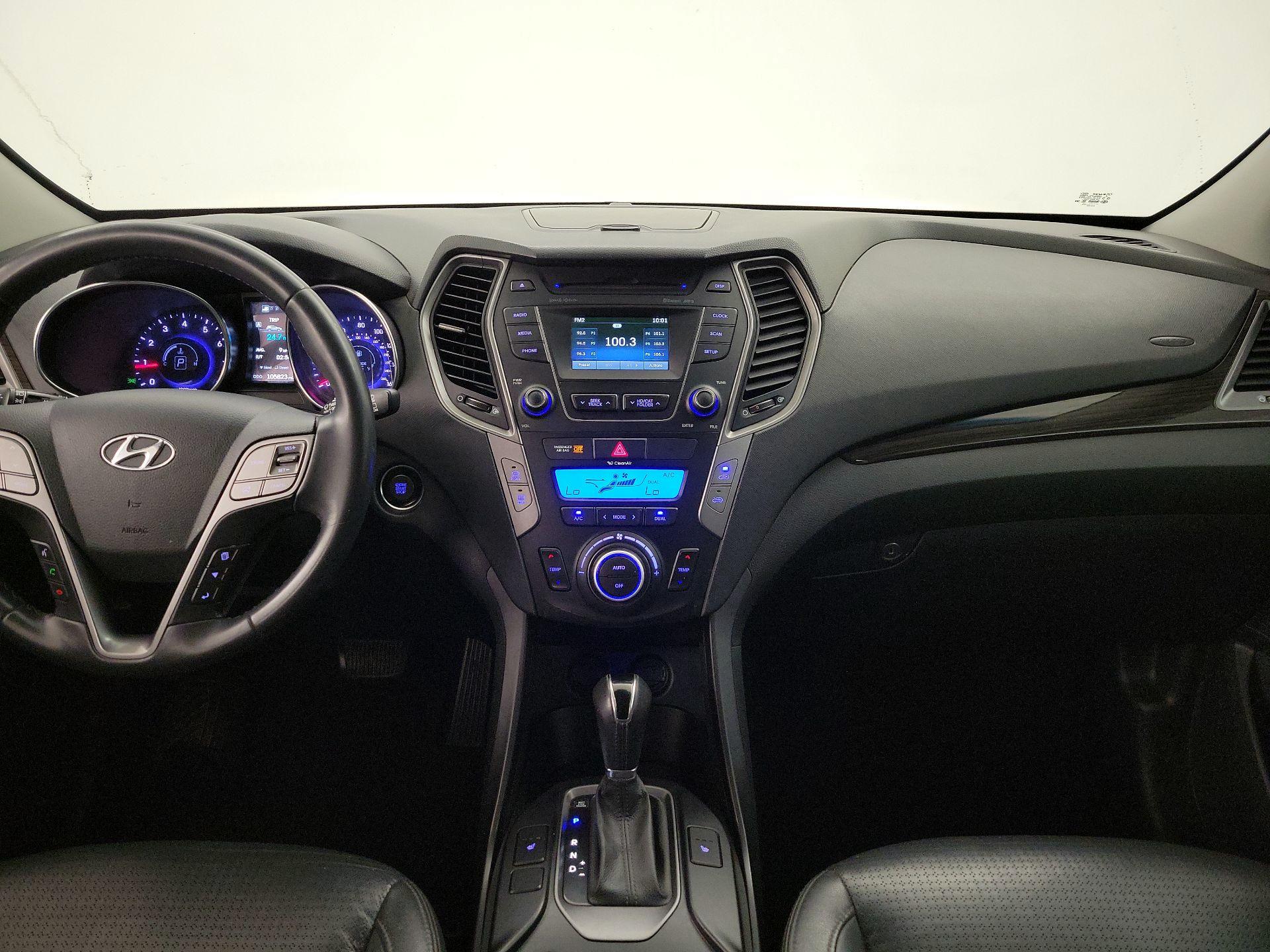 Thumbnail: 2016 Hyundai Santa Fe - 9