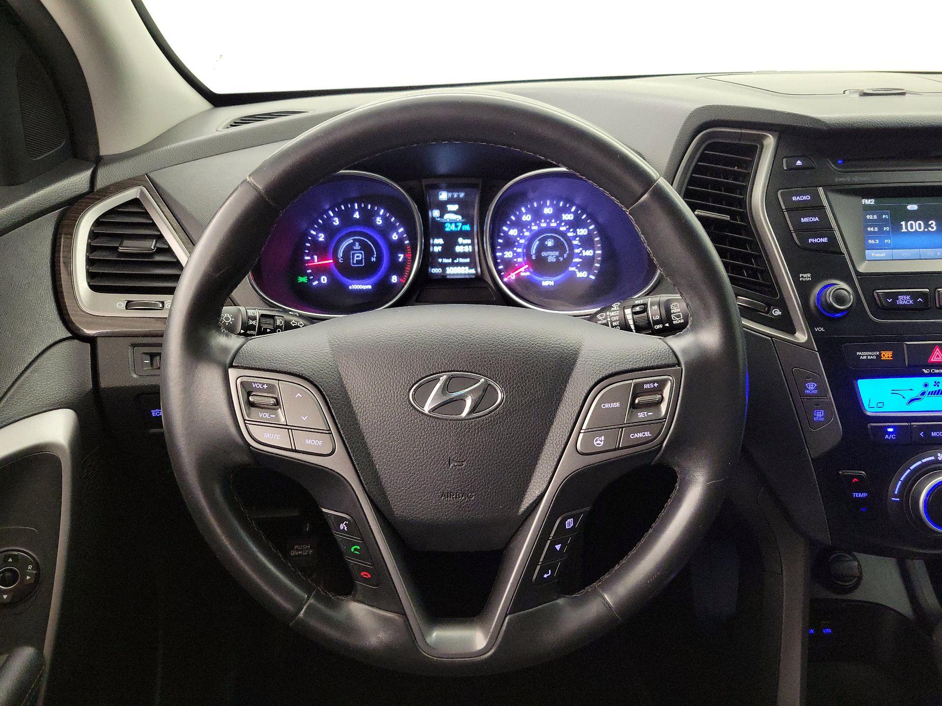 Thumbnail: 2016 Hyundai Santa Fe - 10