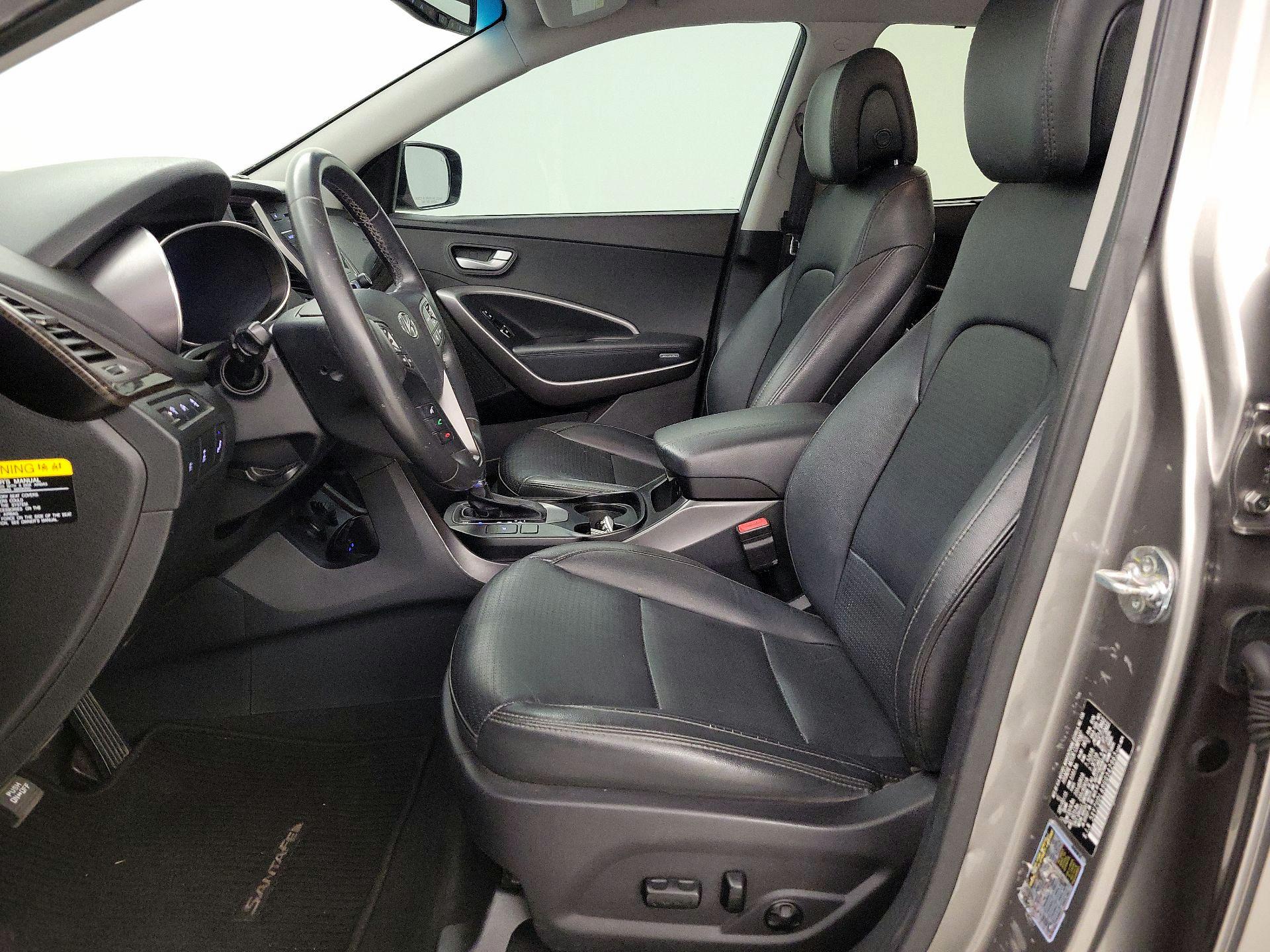 Thumbnail: 2016 Hyundai Santa Fe - 11