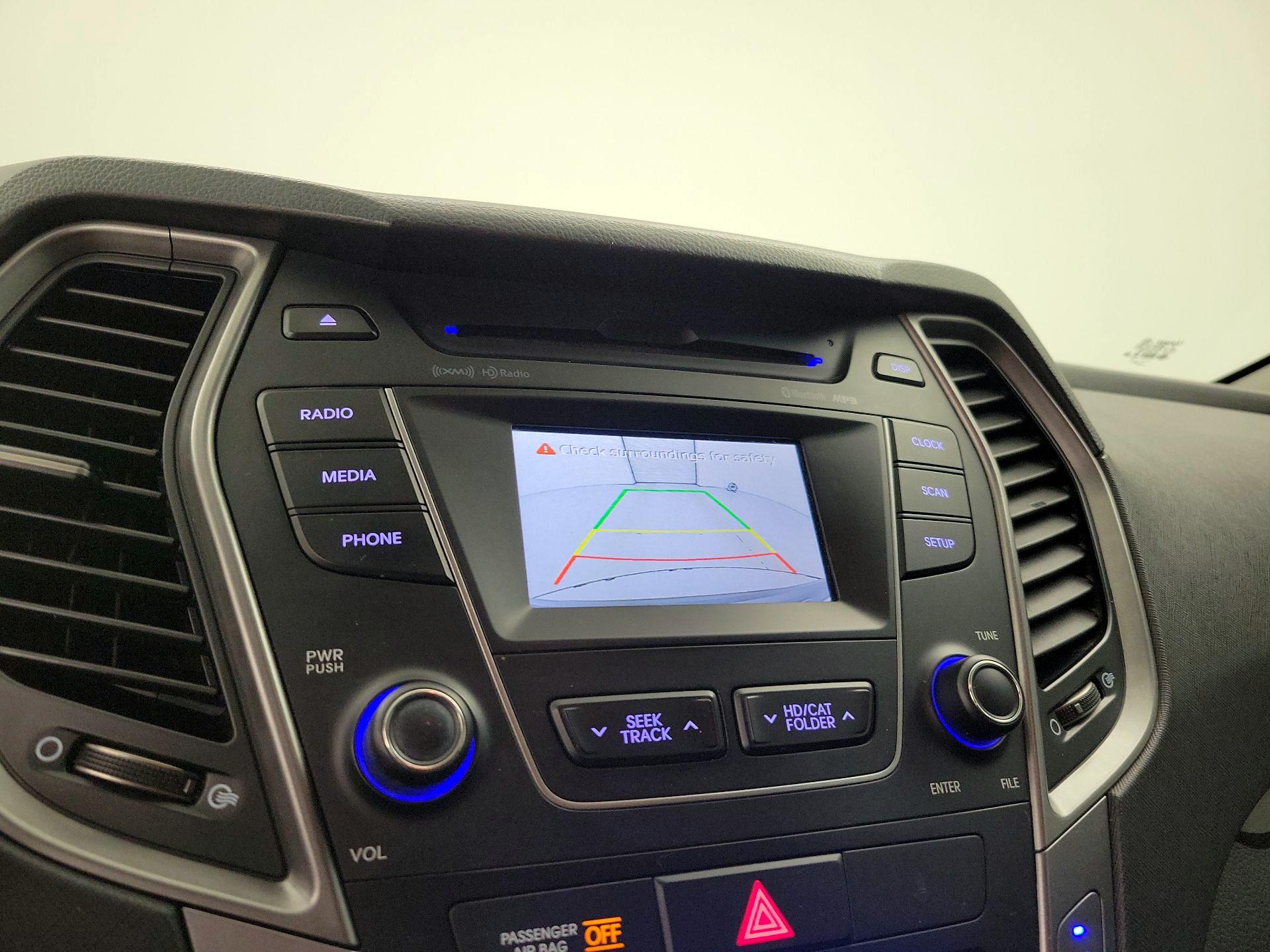 Thumbnail: 2016 Hyundai Santa Fe - 14