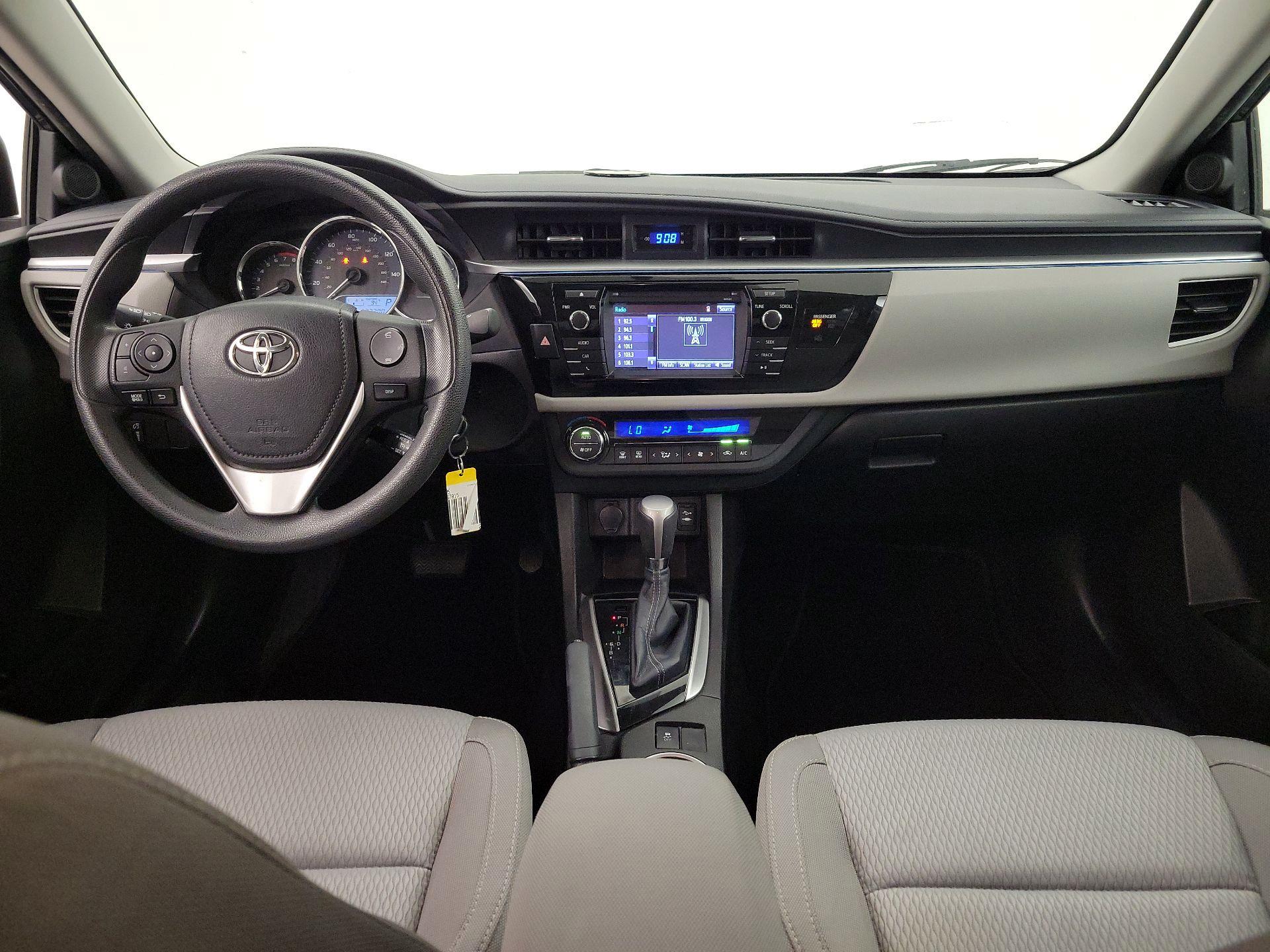 Thumbnail: 2015 Toyota Corolla - 9