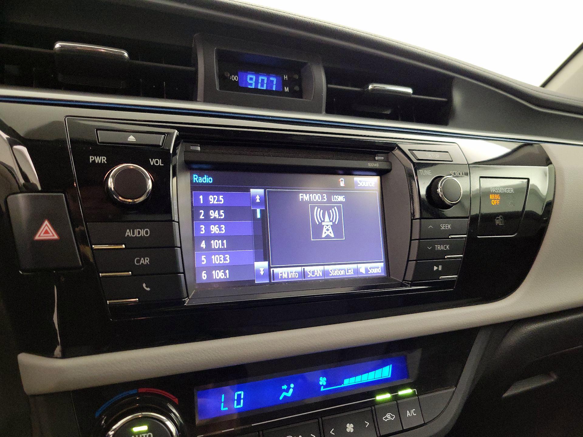Thumbnail: 2015 Toyota Corolla - 15