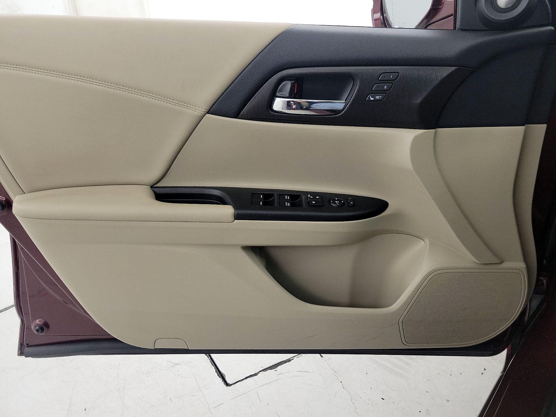 Thumbnail: 2014 Honda Accord - 12