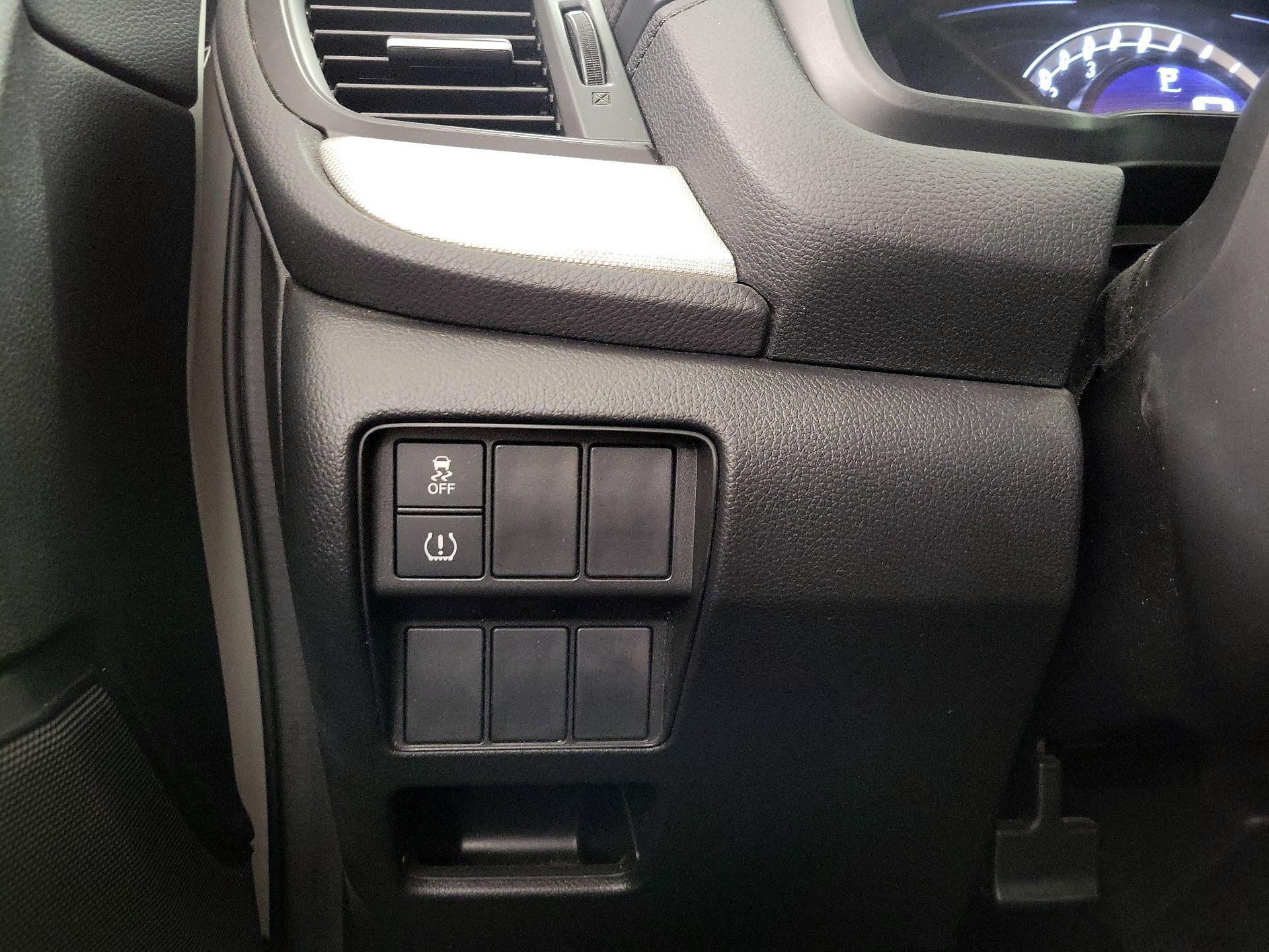 Thumbnail: 2017 Honda CR-V - 13