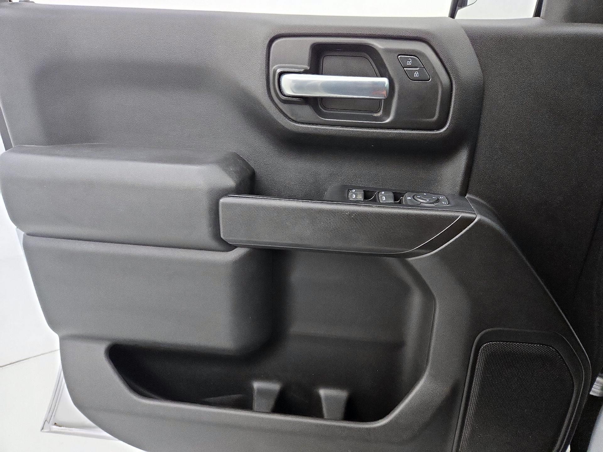 Thumbnail: 2019 Chevrolet Silverado 1500 - 12