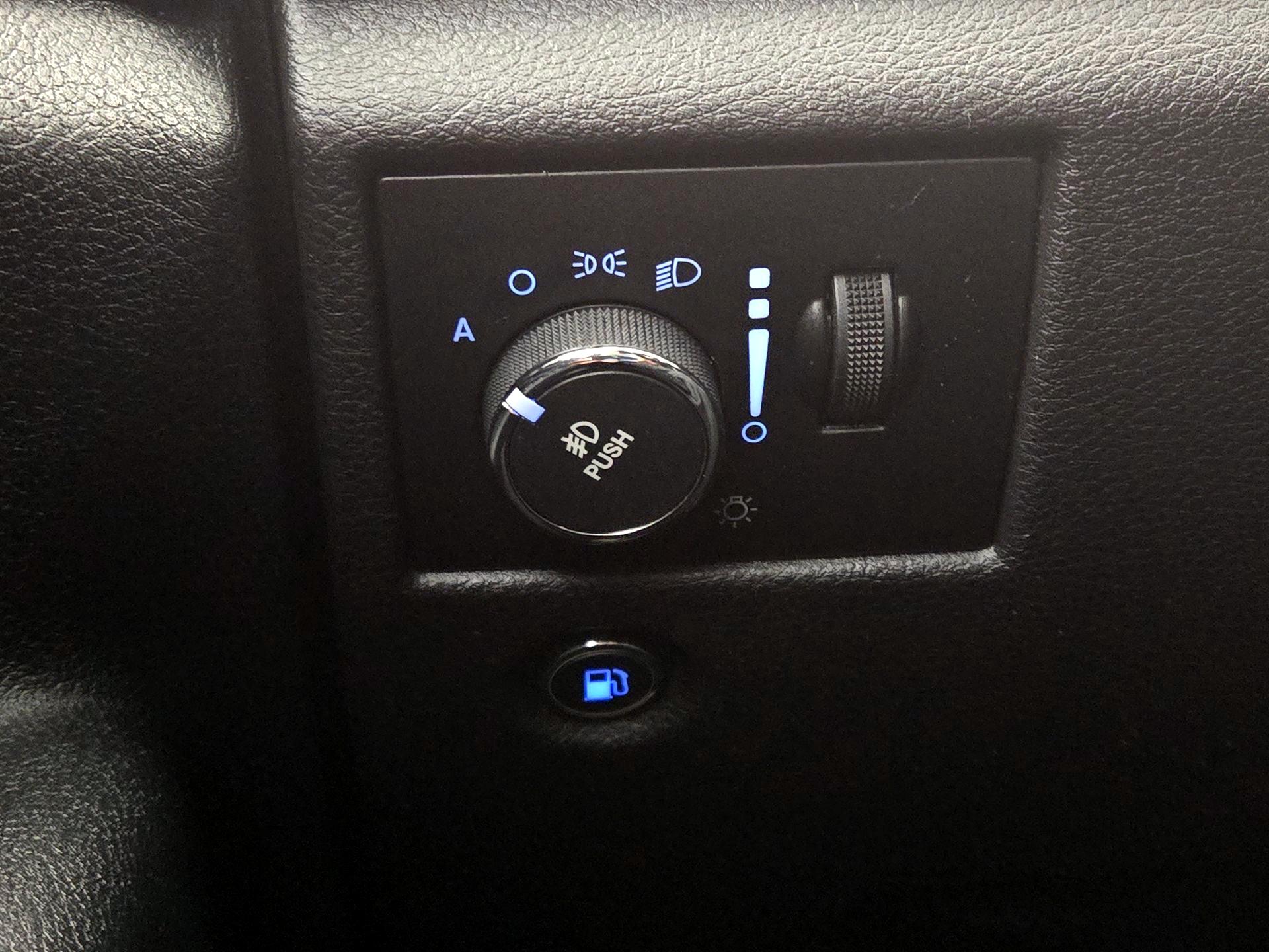 Thumbnail: 2014 Jeep Grand Cherokee - 13