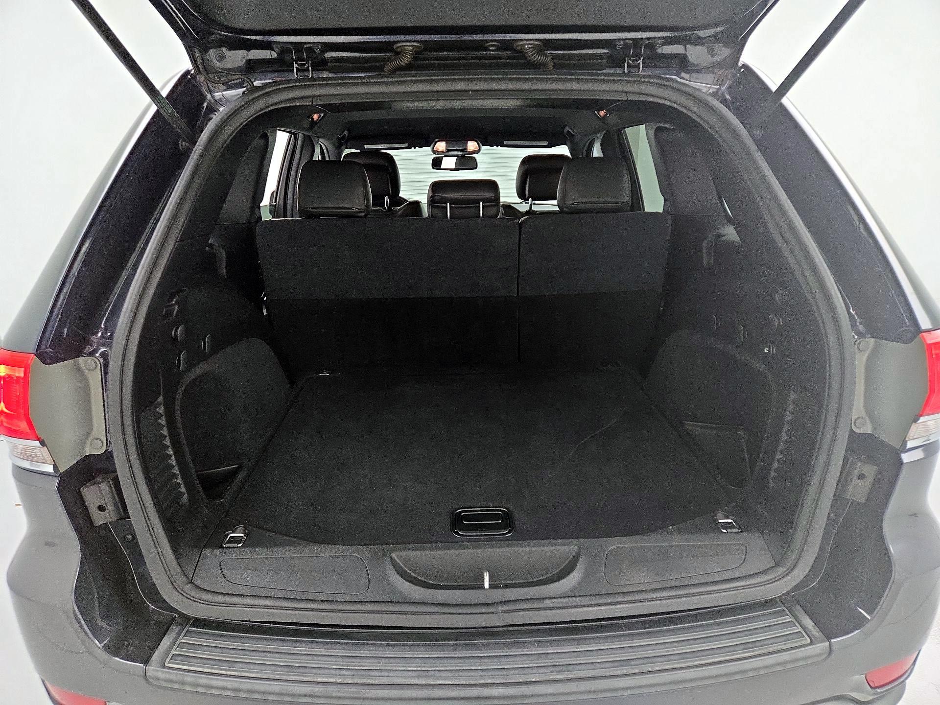 Thumbnail: 2014 Jeep Grand Cherokee - 19