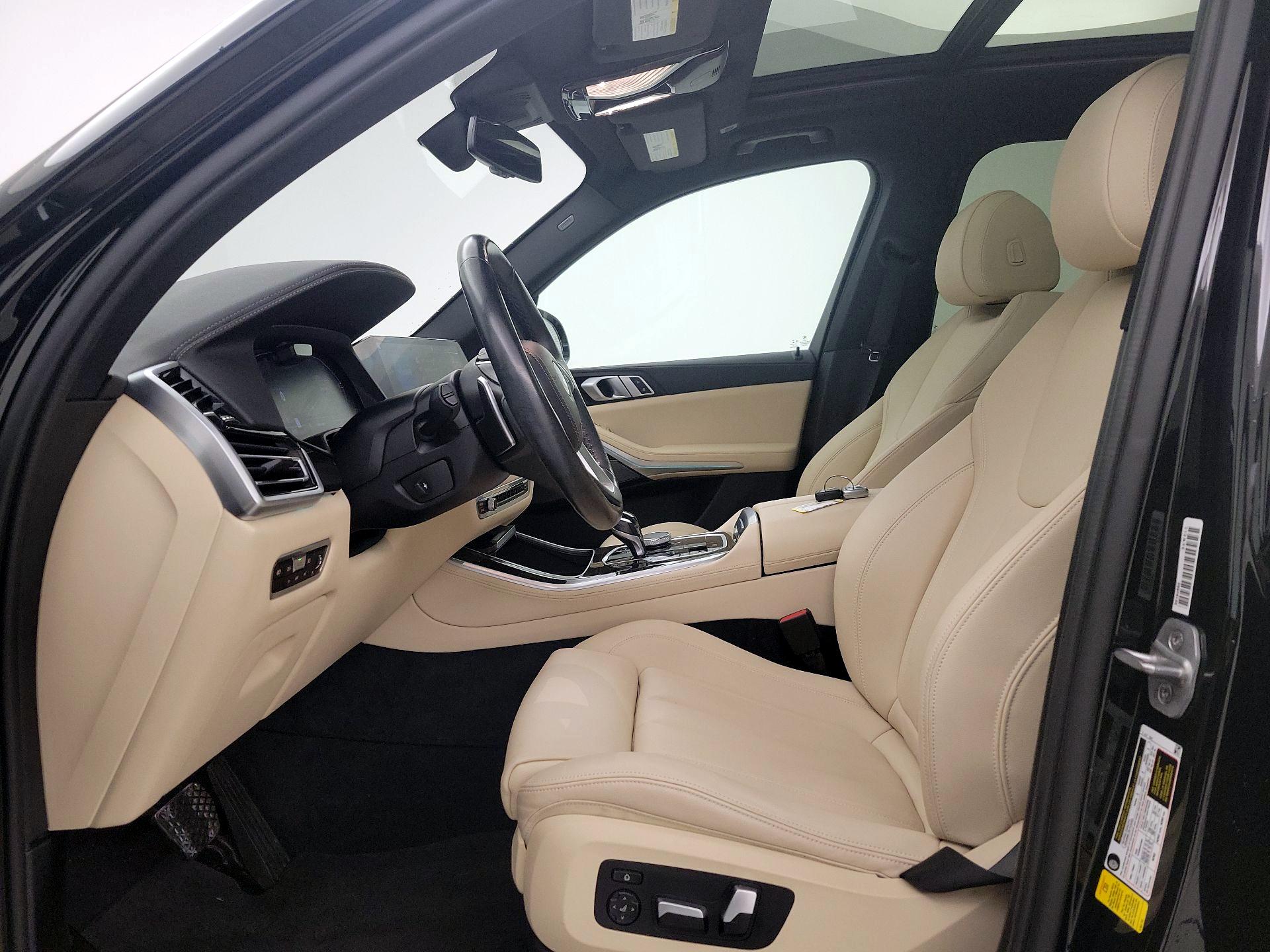 Thumbnail: 2021 BMW X5 - 11