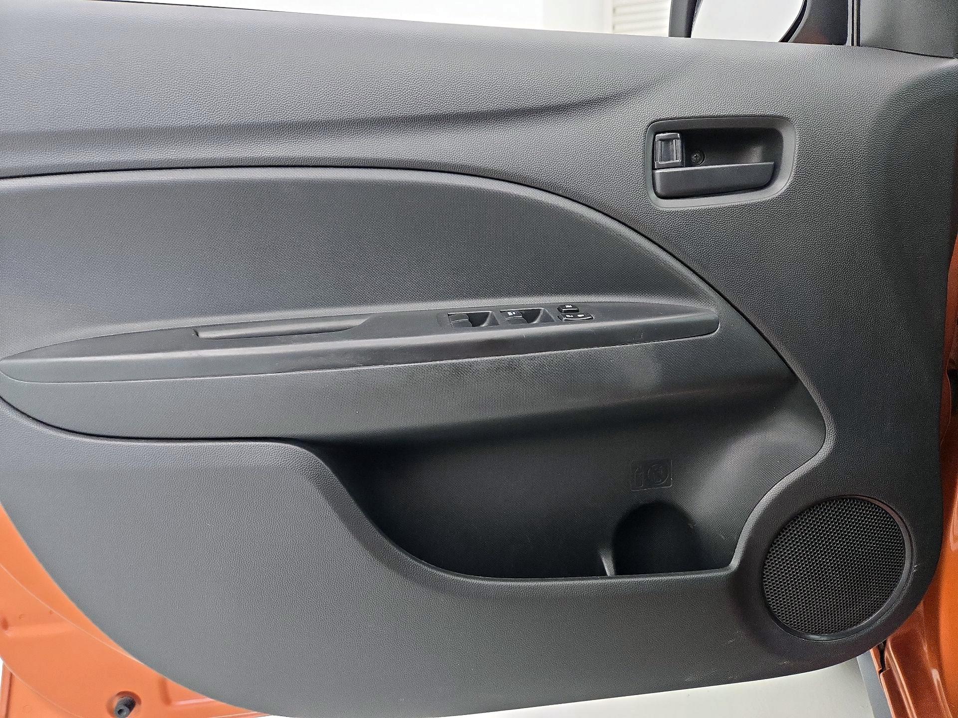 Thumbnail: 2019 Mitsubishi Mirage - 12
