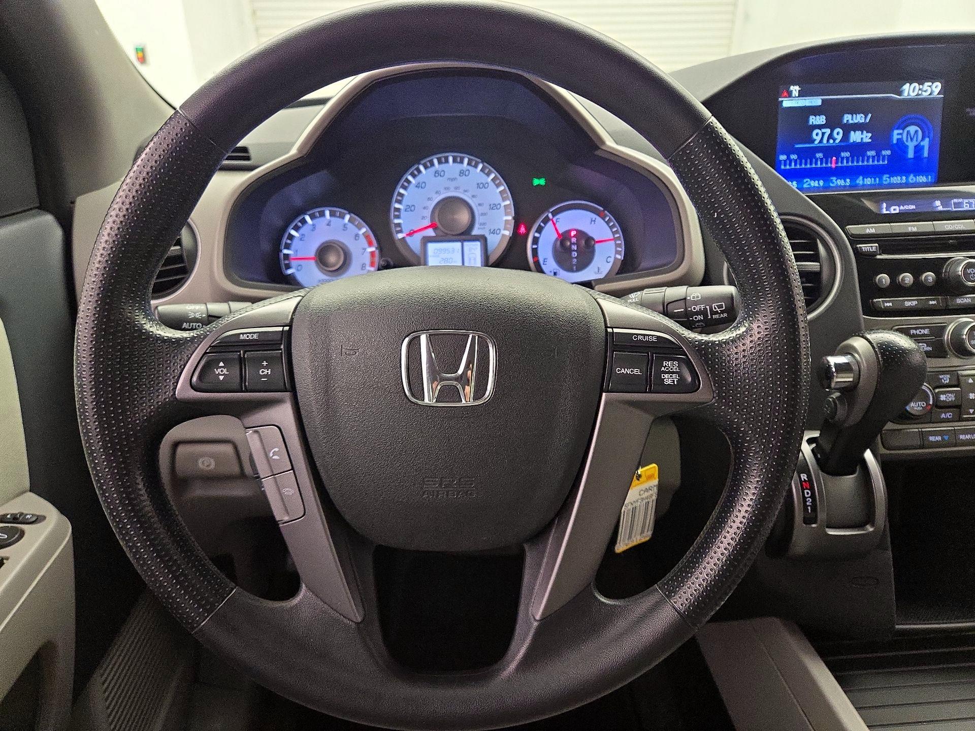 Thumbnail: 2015 Honda Pilot - 10