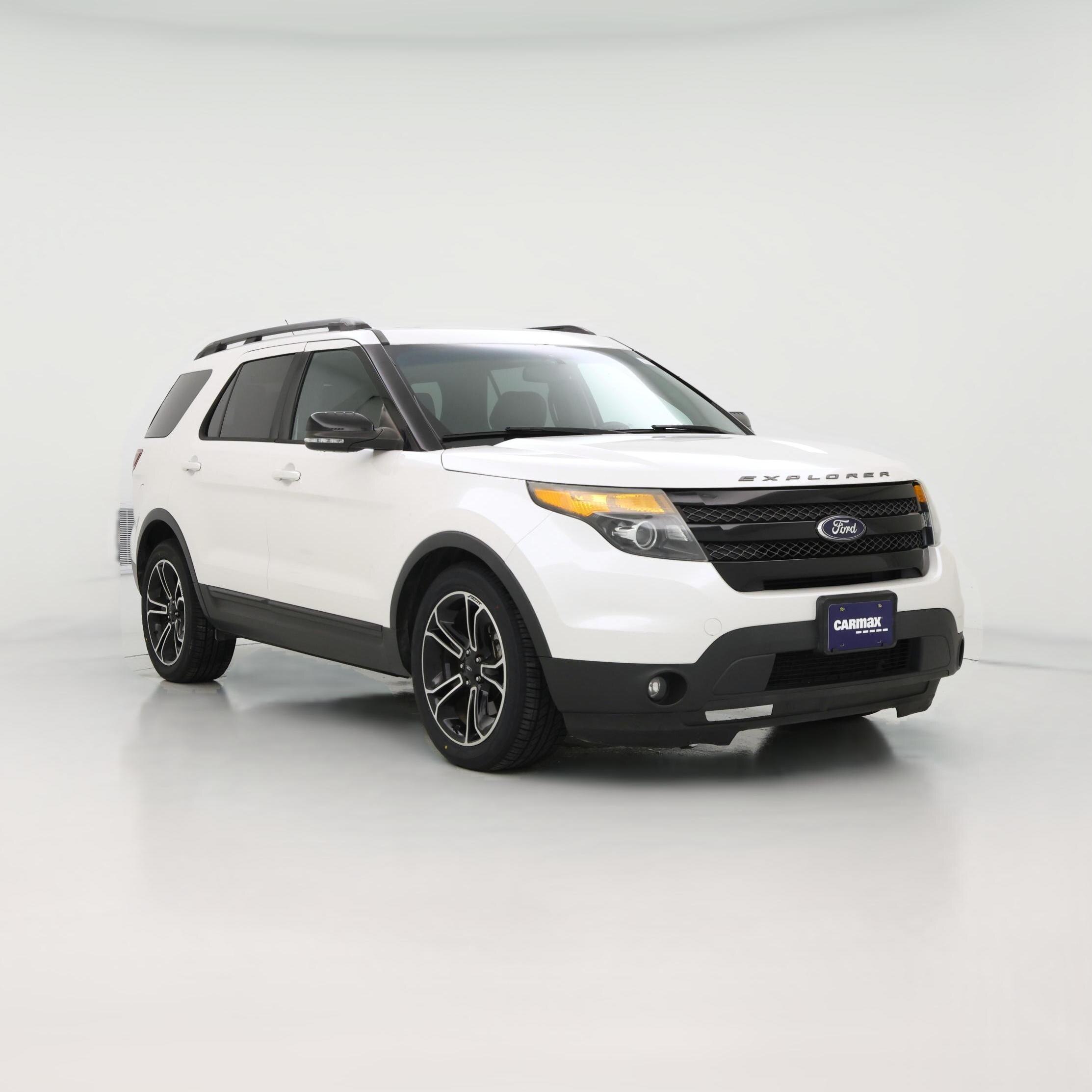 Thumbnail: 2015 Ford Explorer - 1