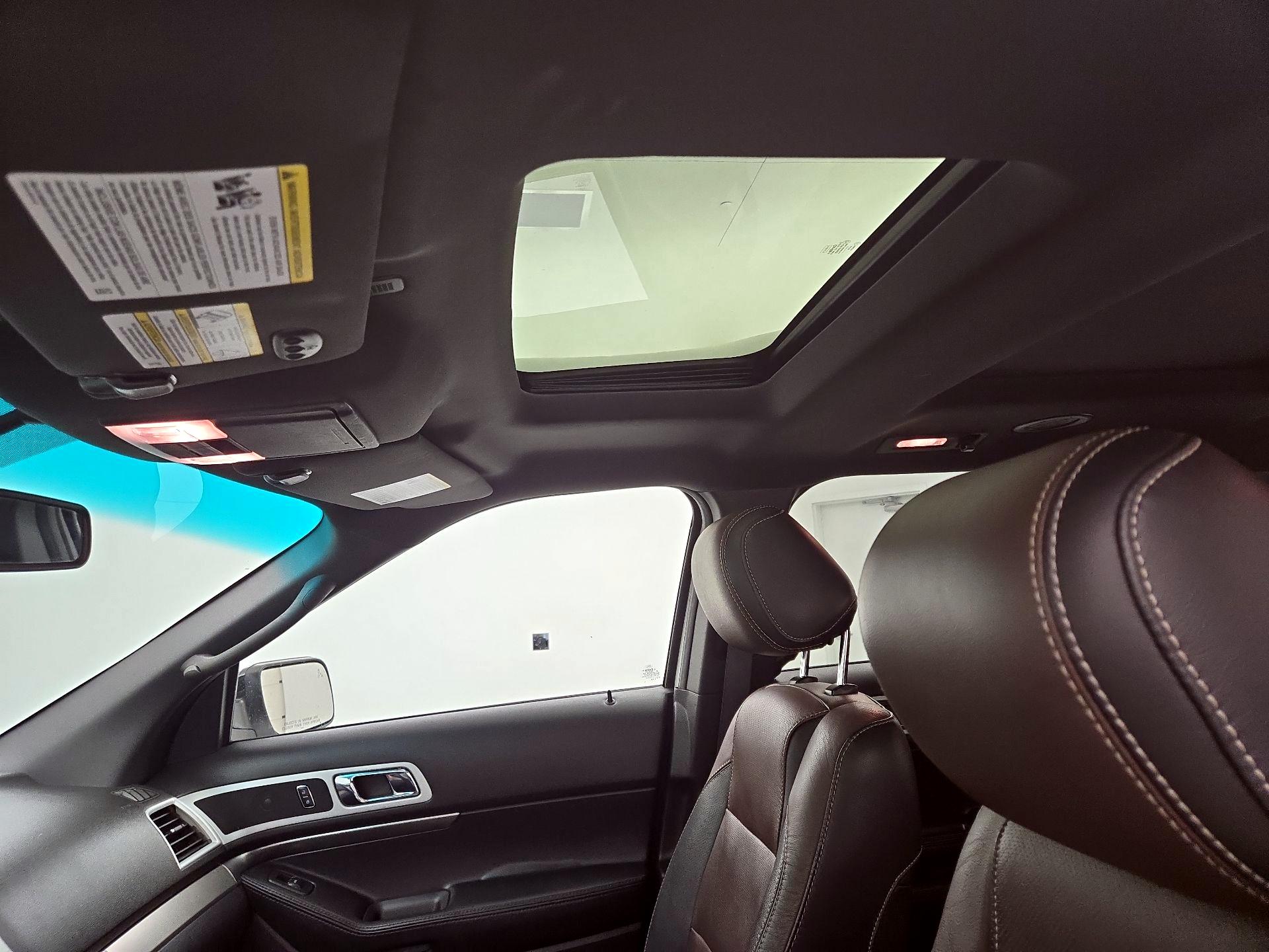 Thumbnail: 2015 Ford Explorer - 19
