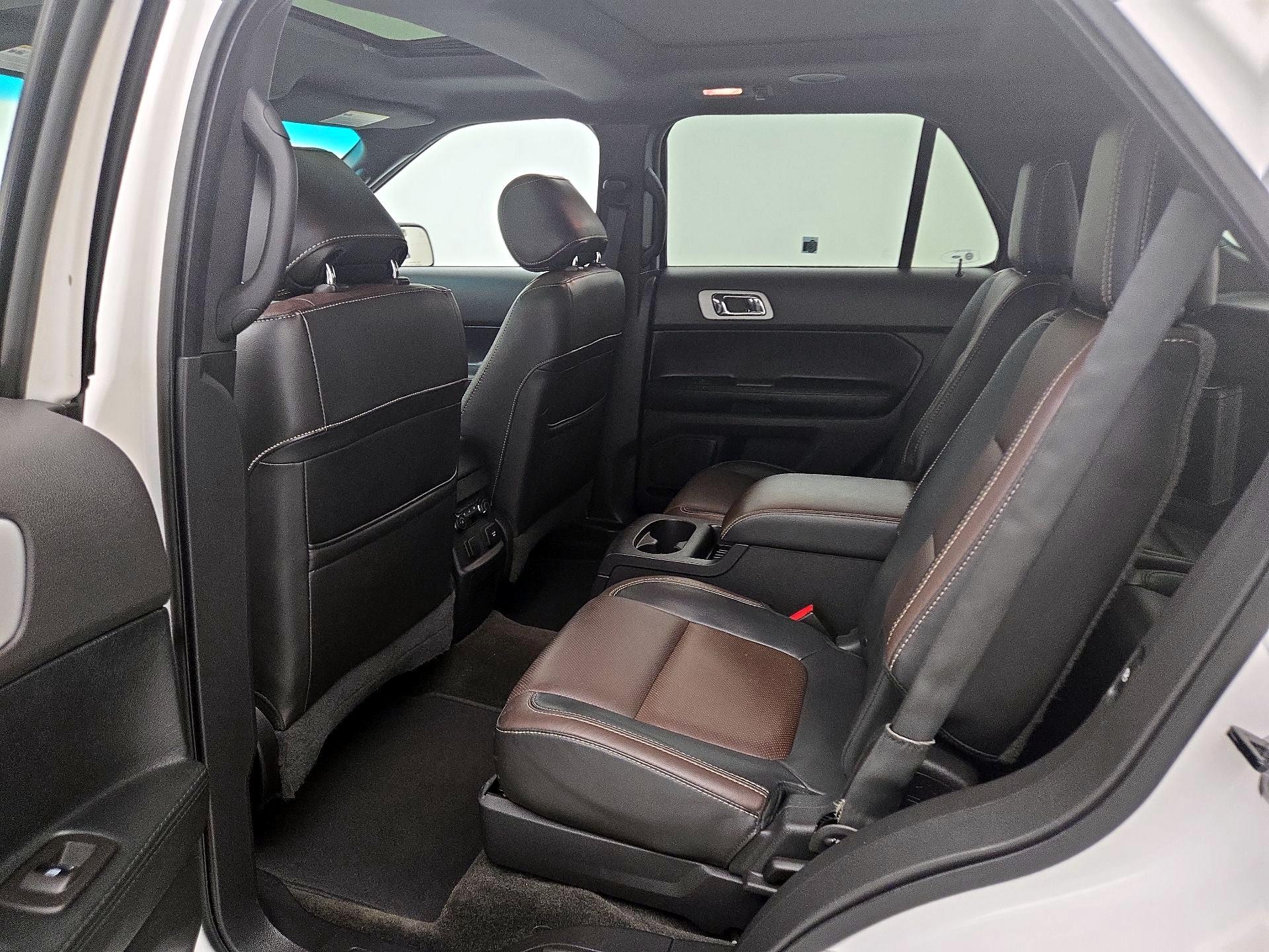 Thumbnail: 2015 Ford Explorer - 20