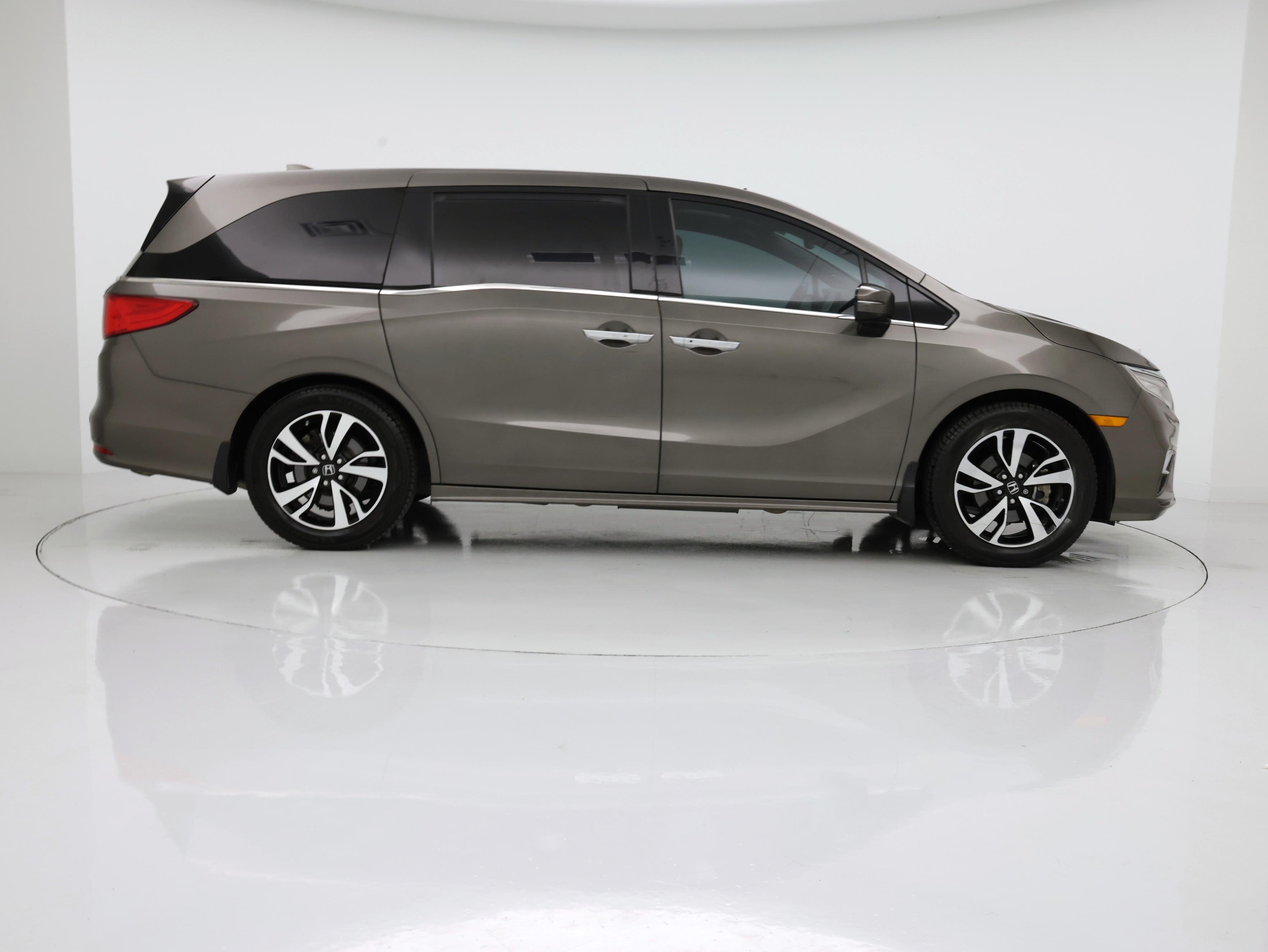 Thumbnail: 2018 Honda Odyssey - 7