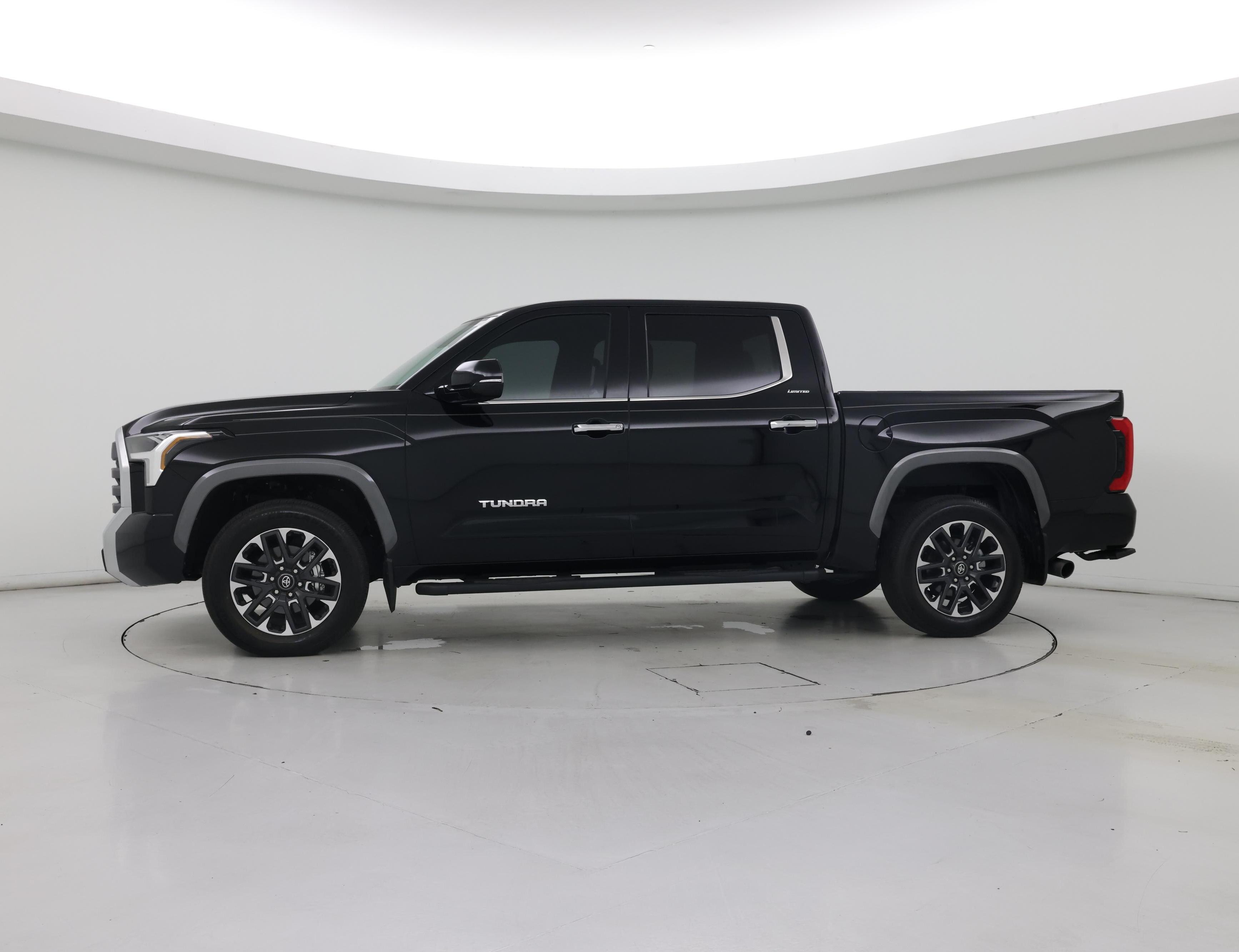 Thumbnail: 2025 Toyota Tundra - 3