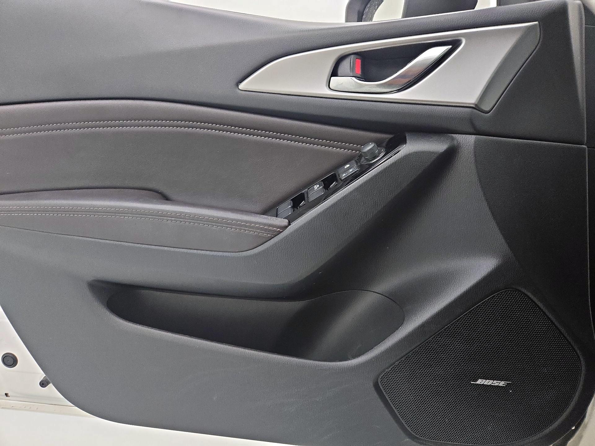 Thumbnail: 2018 Mazda Mazda3 - 12