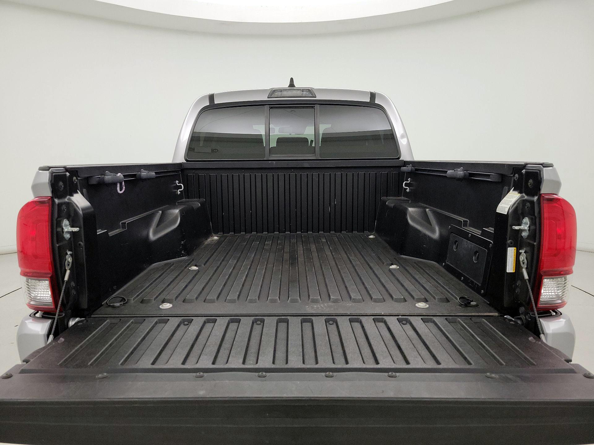 Thumbnail: 2021 Toyota Tacoma - 20