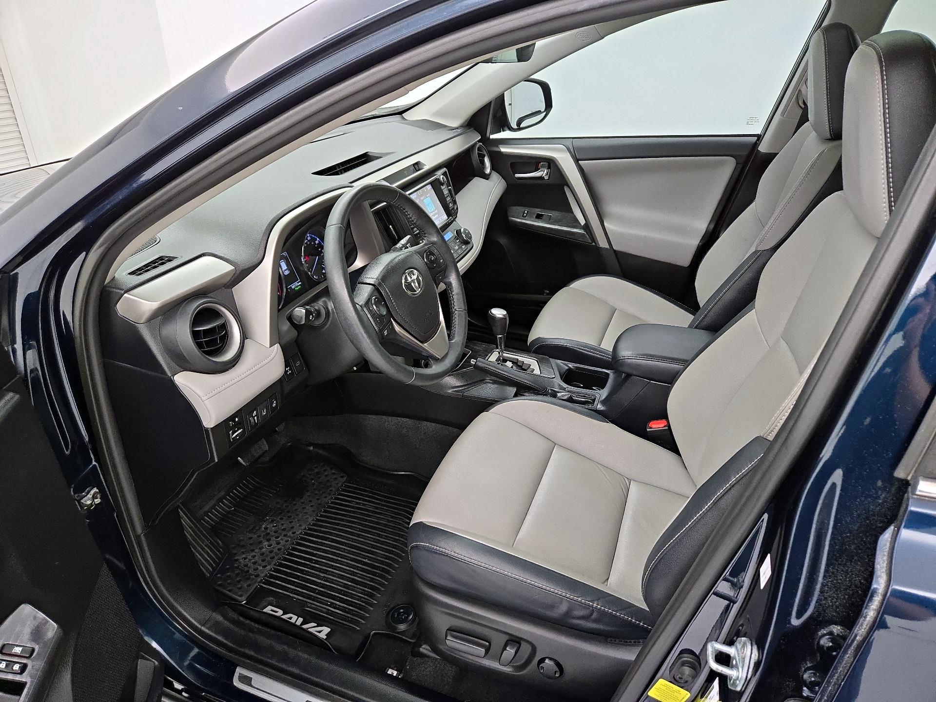 Thumbnail: 2017 Toyota RAV4 - 11