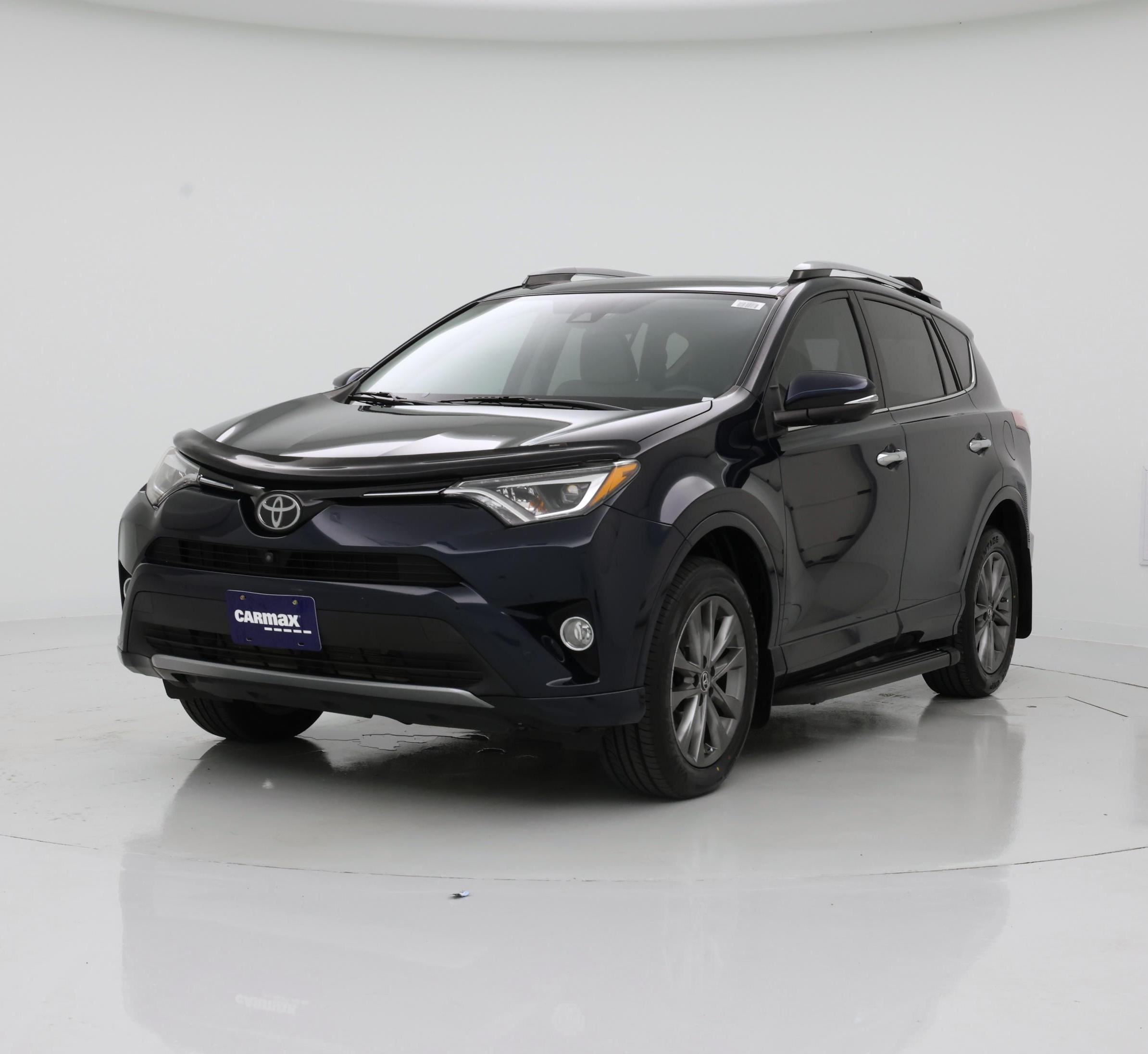 Thumbnail: 2017 Toyota RAV4 - 4