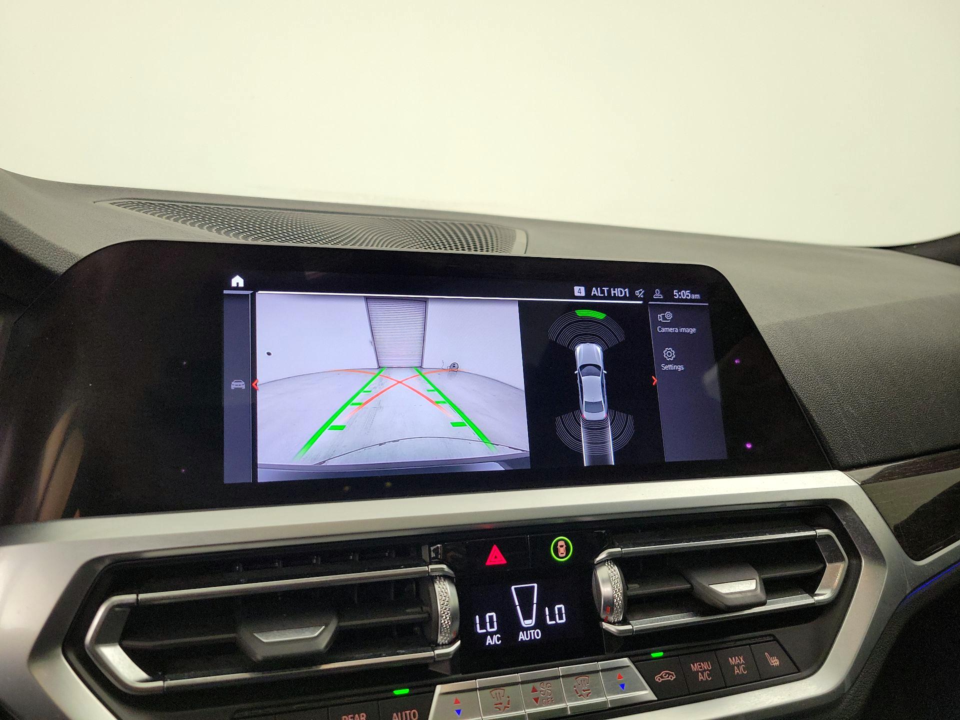 Thumbnail: 2019 BMW 3 Series - 15