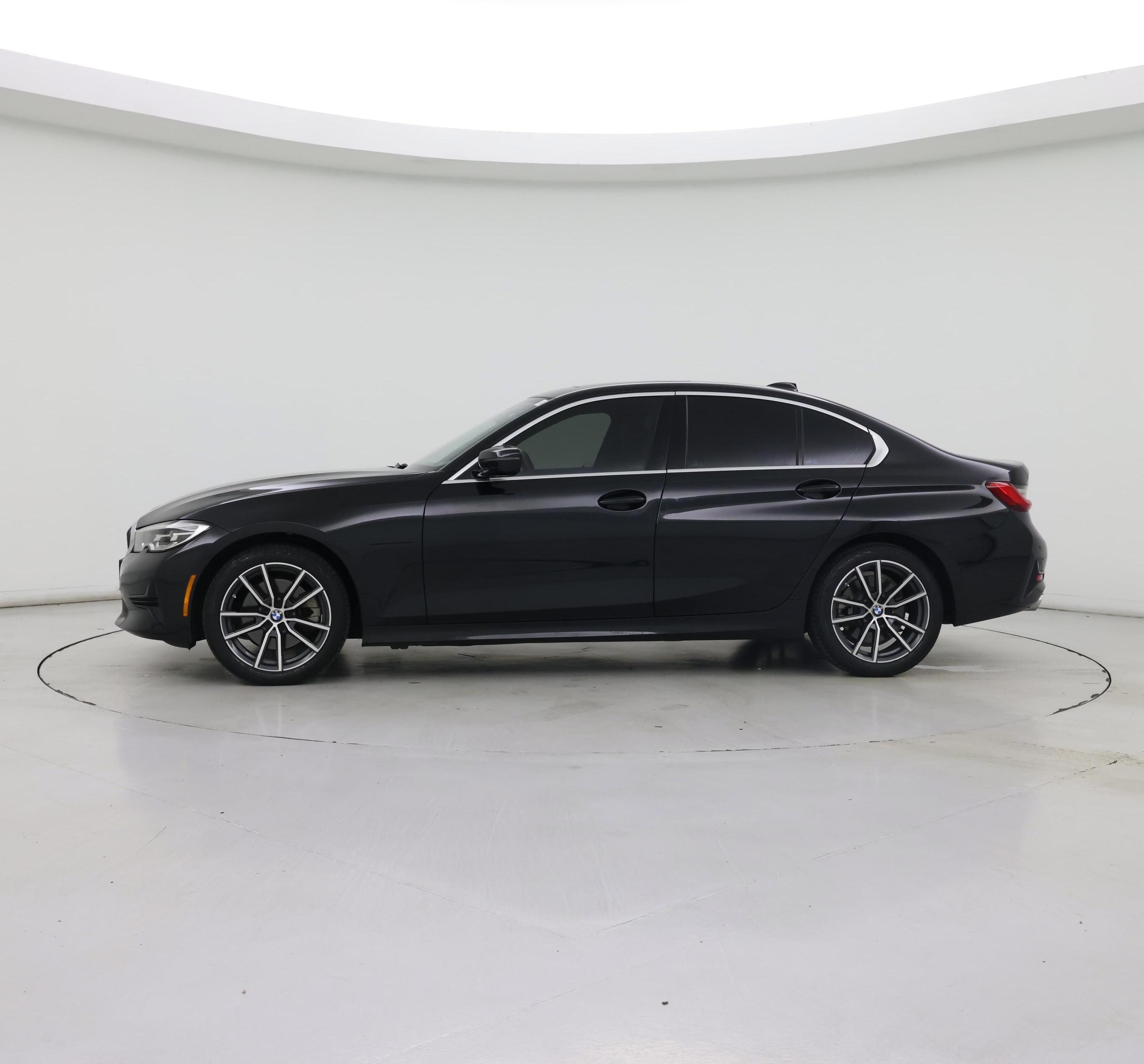 Thumbnail: 2019 BMW 3 Series - 3