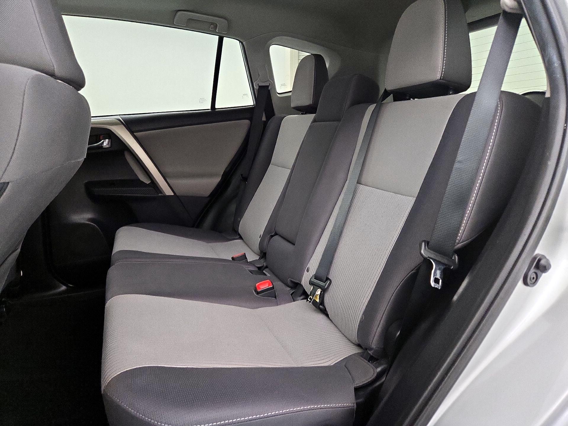 Thumbnail: 2014 Toyota RAV4 - 20