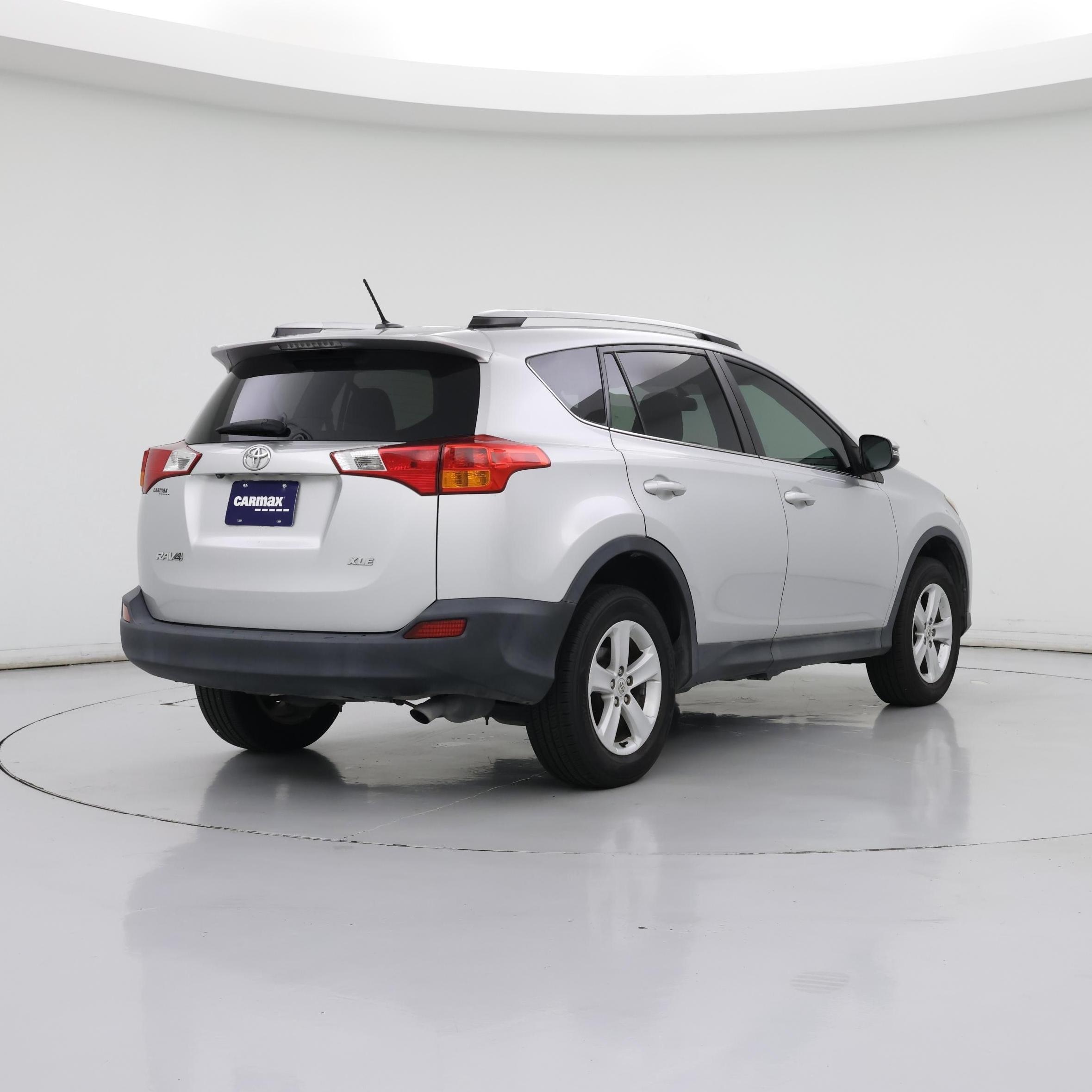 Thumbnail: 2014 Toyota RAV4 - 8