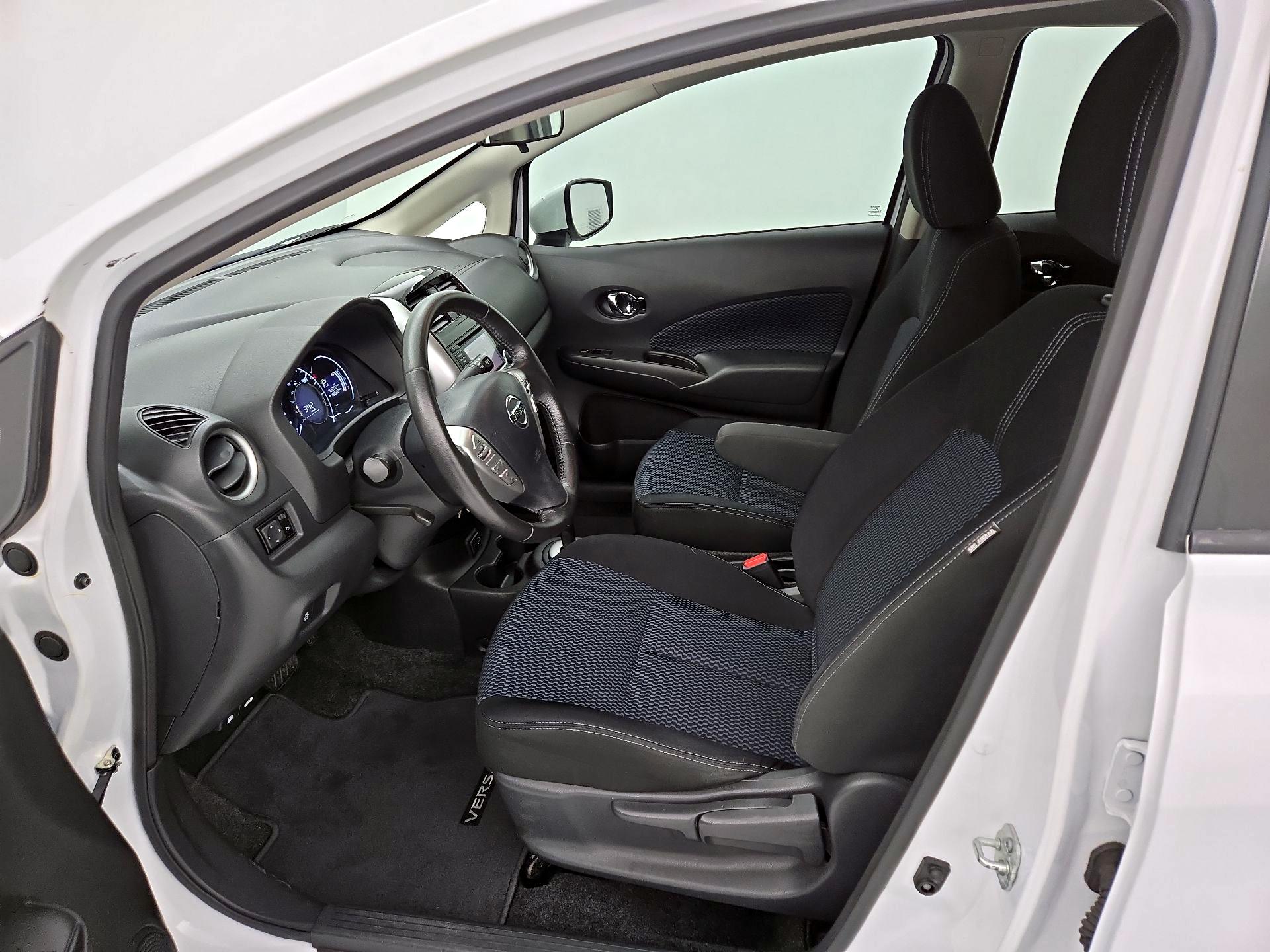 Thumbnail: 2017 Nissan Versa Note - 11