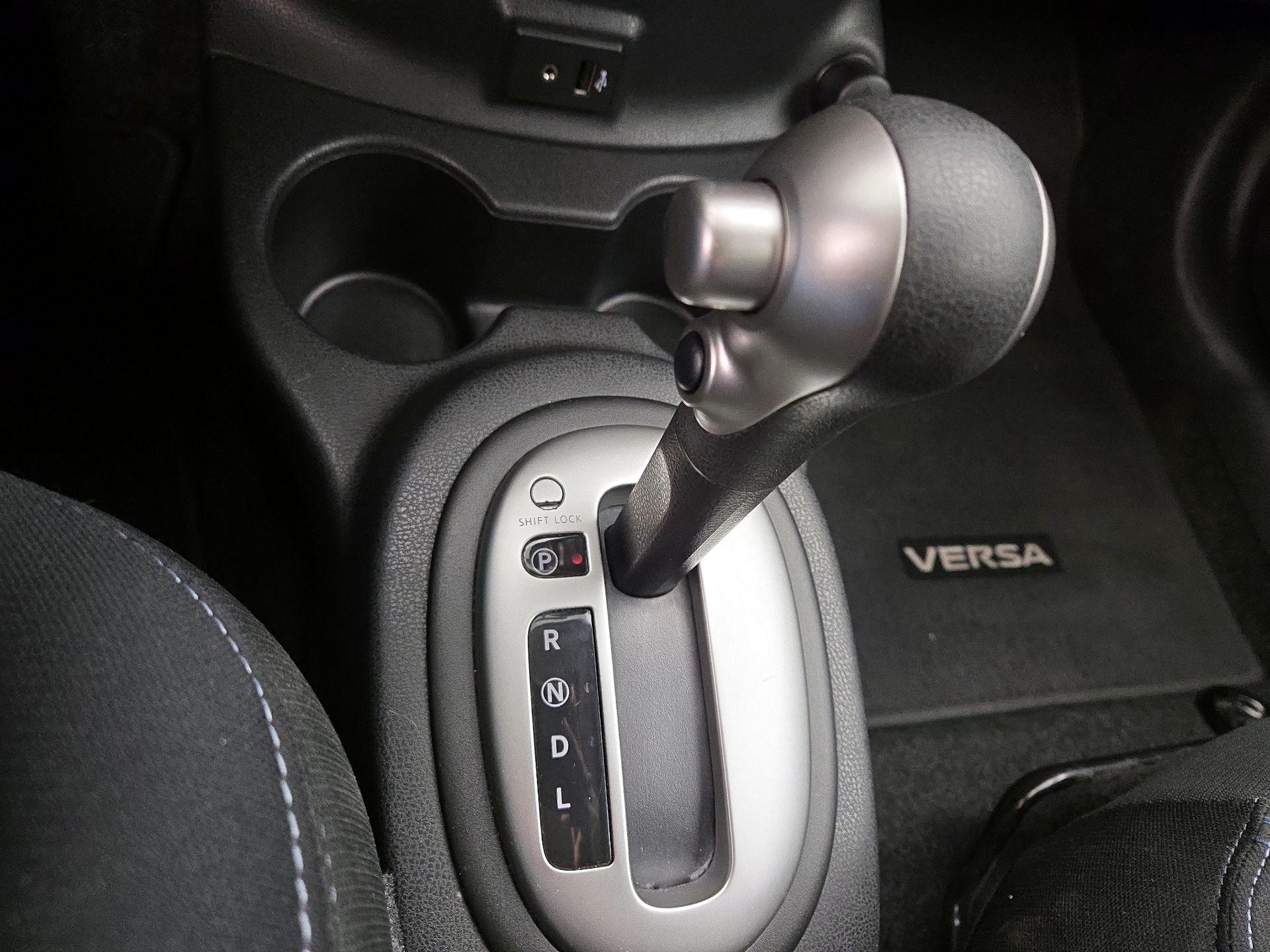 Thumbnail: 2017 Nissan Versa Note - 17