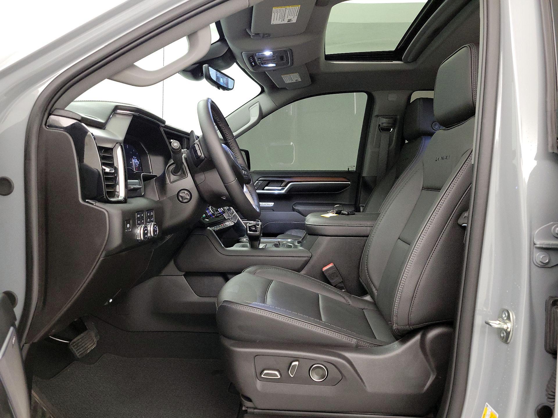 Thumbnail: 2025 GMC Sierra 1500 - 11