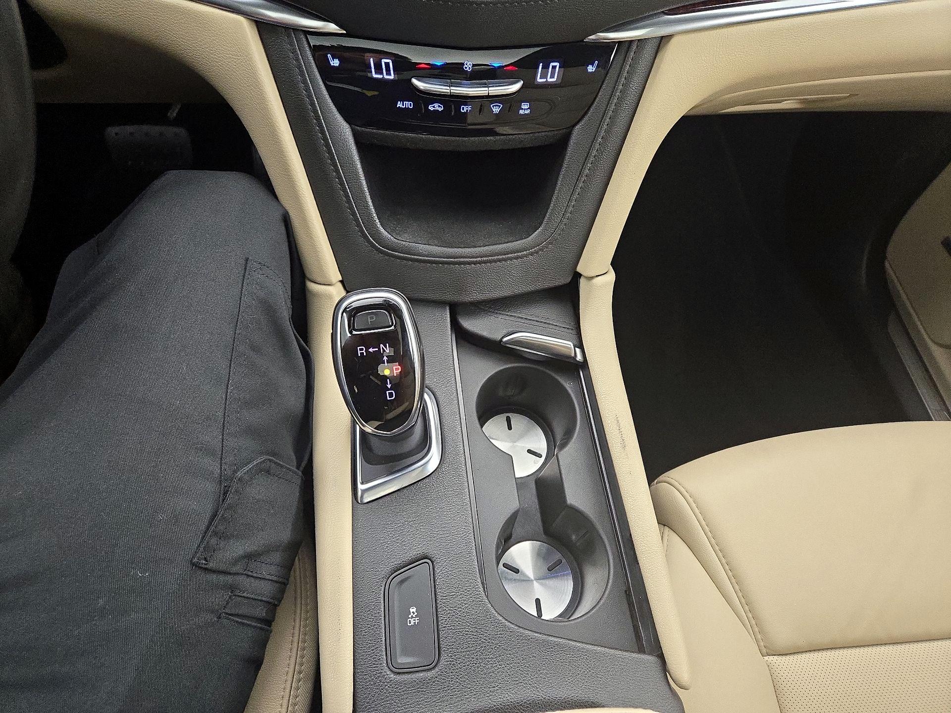 Thumbnail: 2018 Cadillac XT5 - 18
