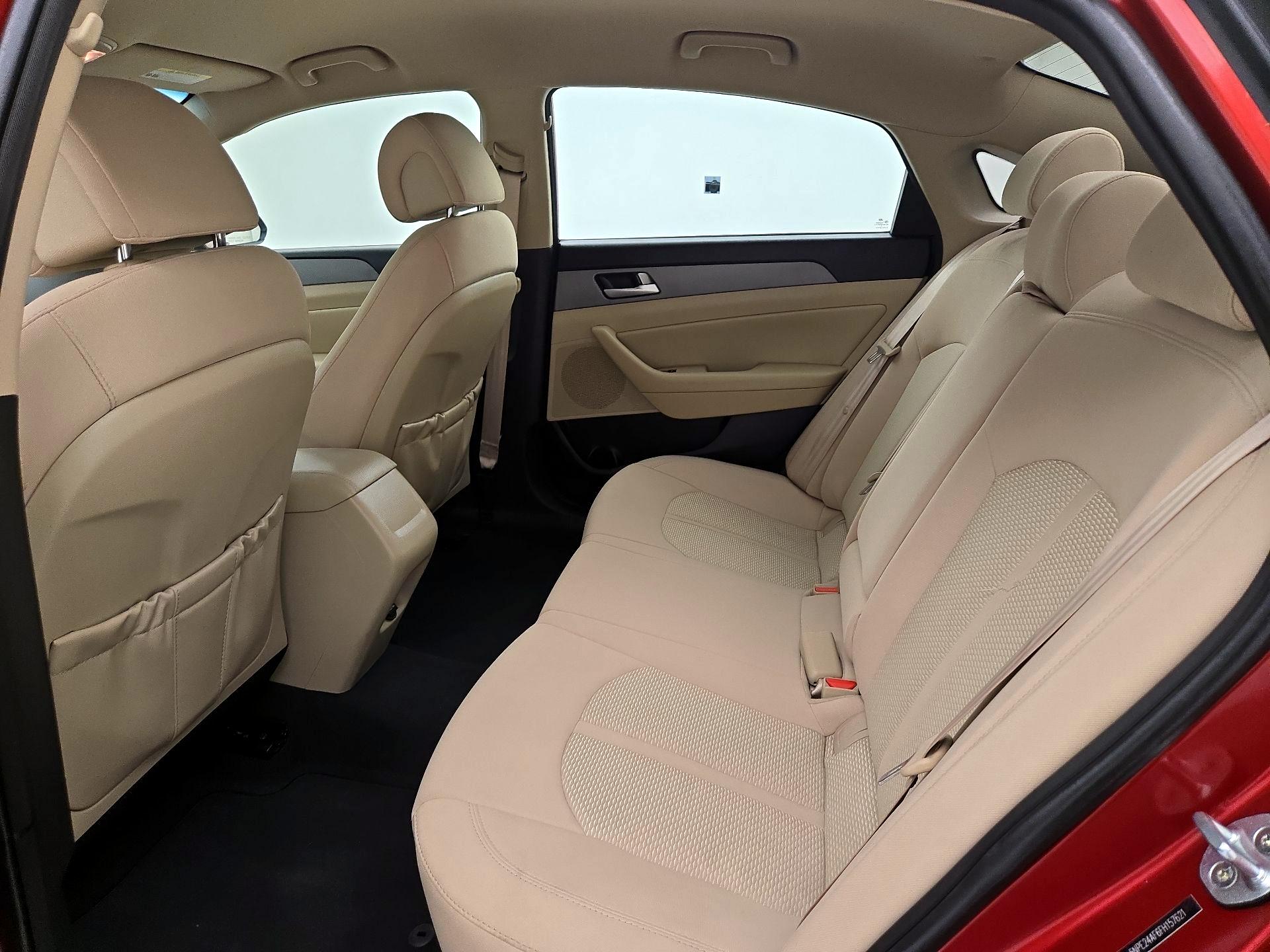 Thumbnail: 2015 Hyundai Sonata - 19