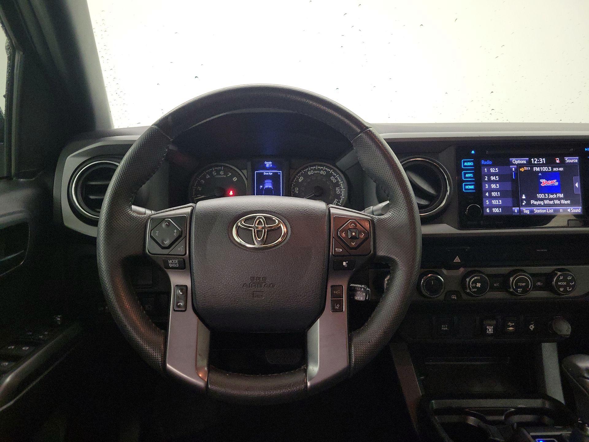 Thumbnail: 2019 Toyota Tacoma - 10
