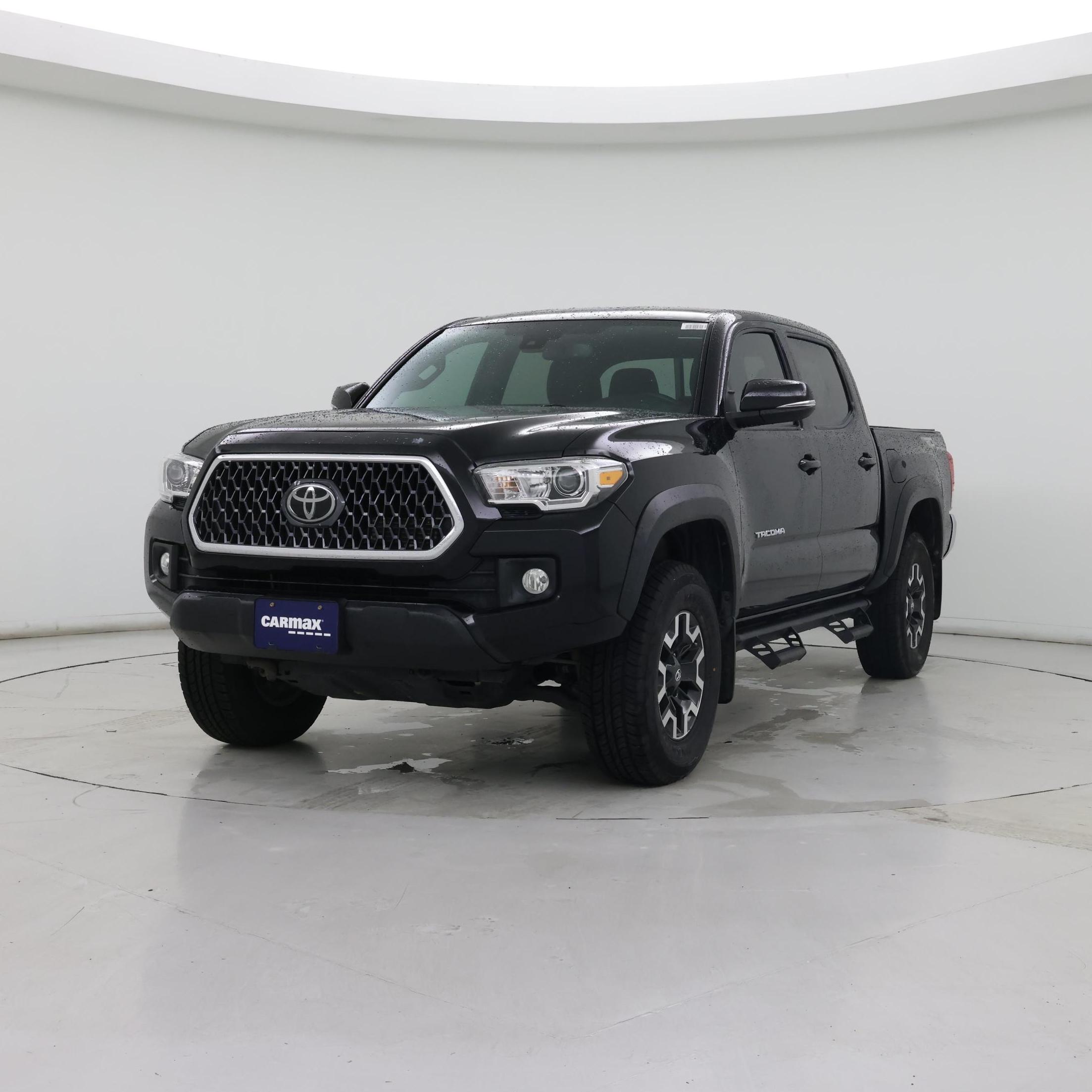 Thumbnail: 2019 Toyota Tacoma - 4