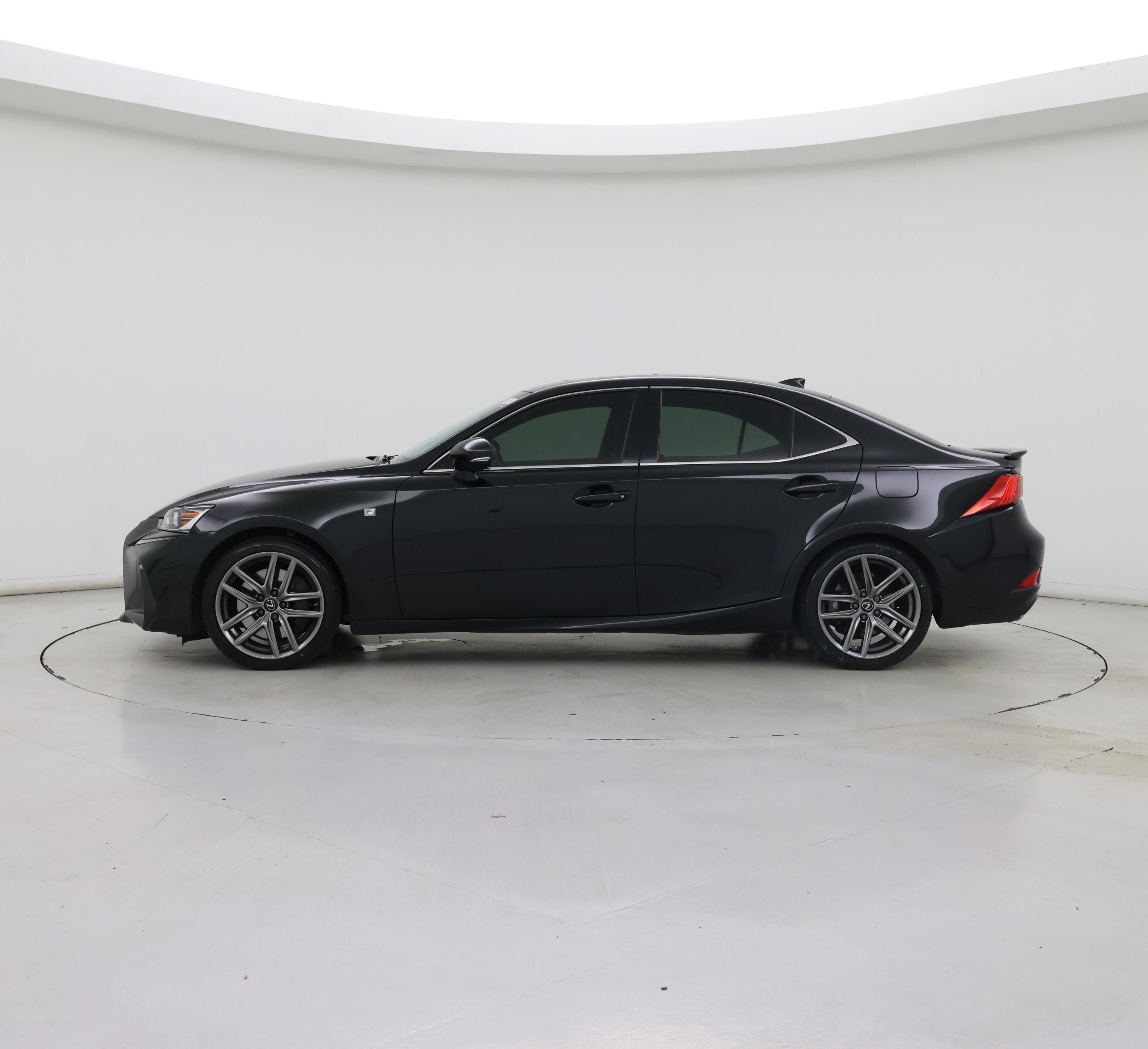 Thumbnail: 2020 Lexus IS - 3